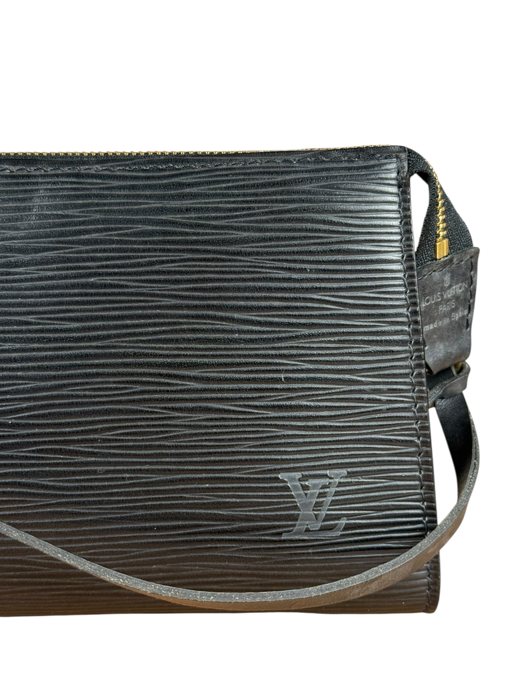Louis Vuitton Epi Leather Pochette Black