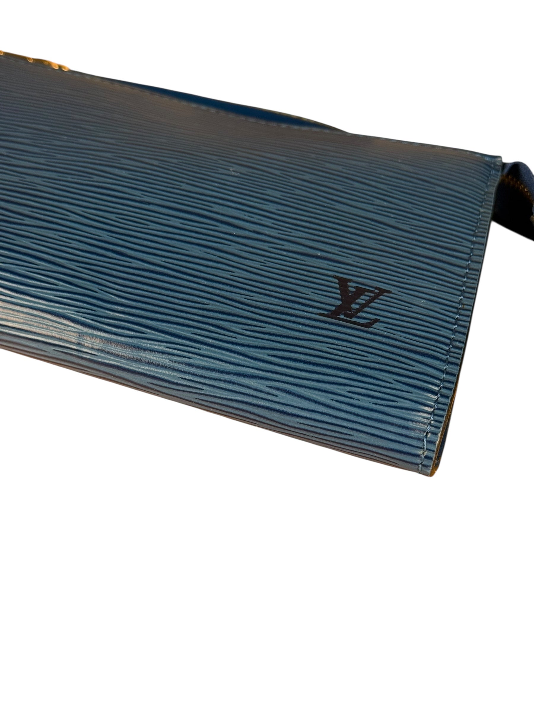 Louis Vuitton Epi Leather Pochette Blue