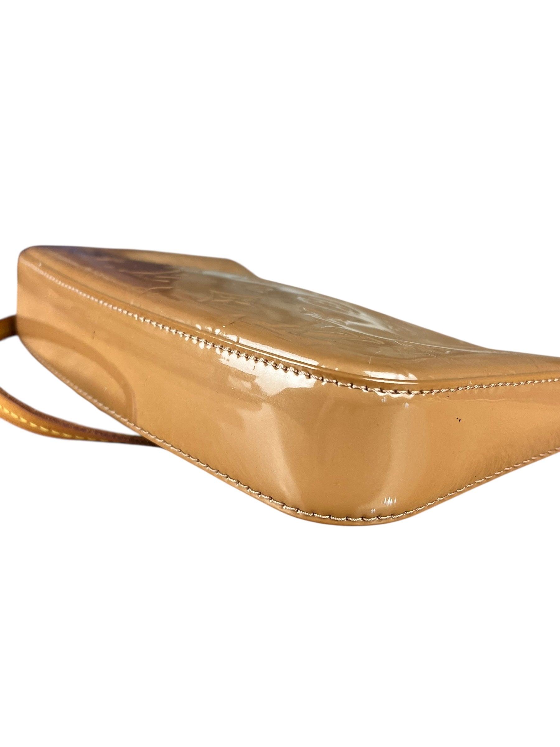 Louis Vuitton Monogram Vernis Pochette Beige