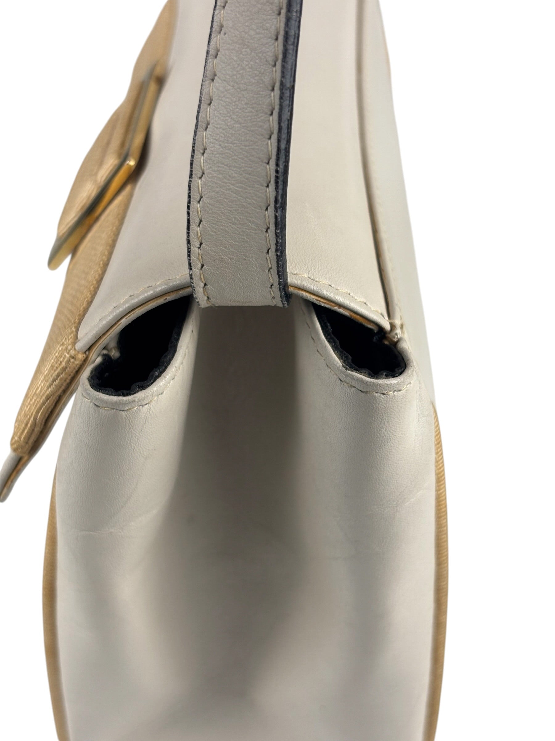 Salvatore Ferragamo Vintage Cream Vara Leather Crossbody Shoulder Bag