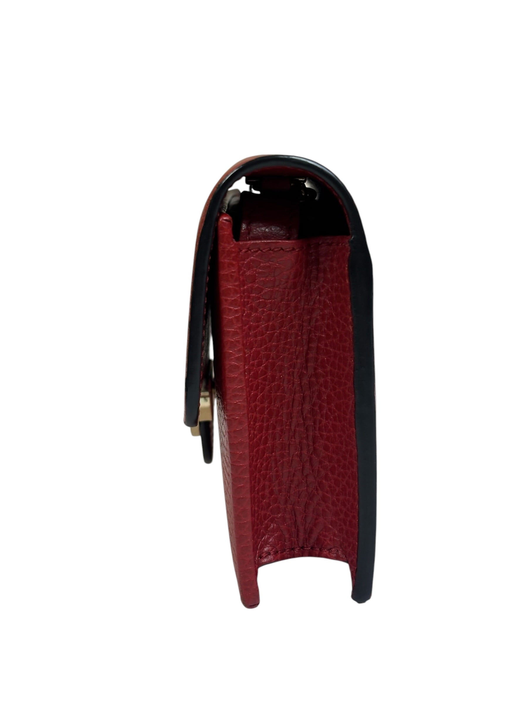 Gucci Red Leather GG Logo Wallet On Chain