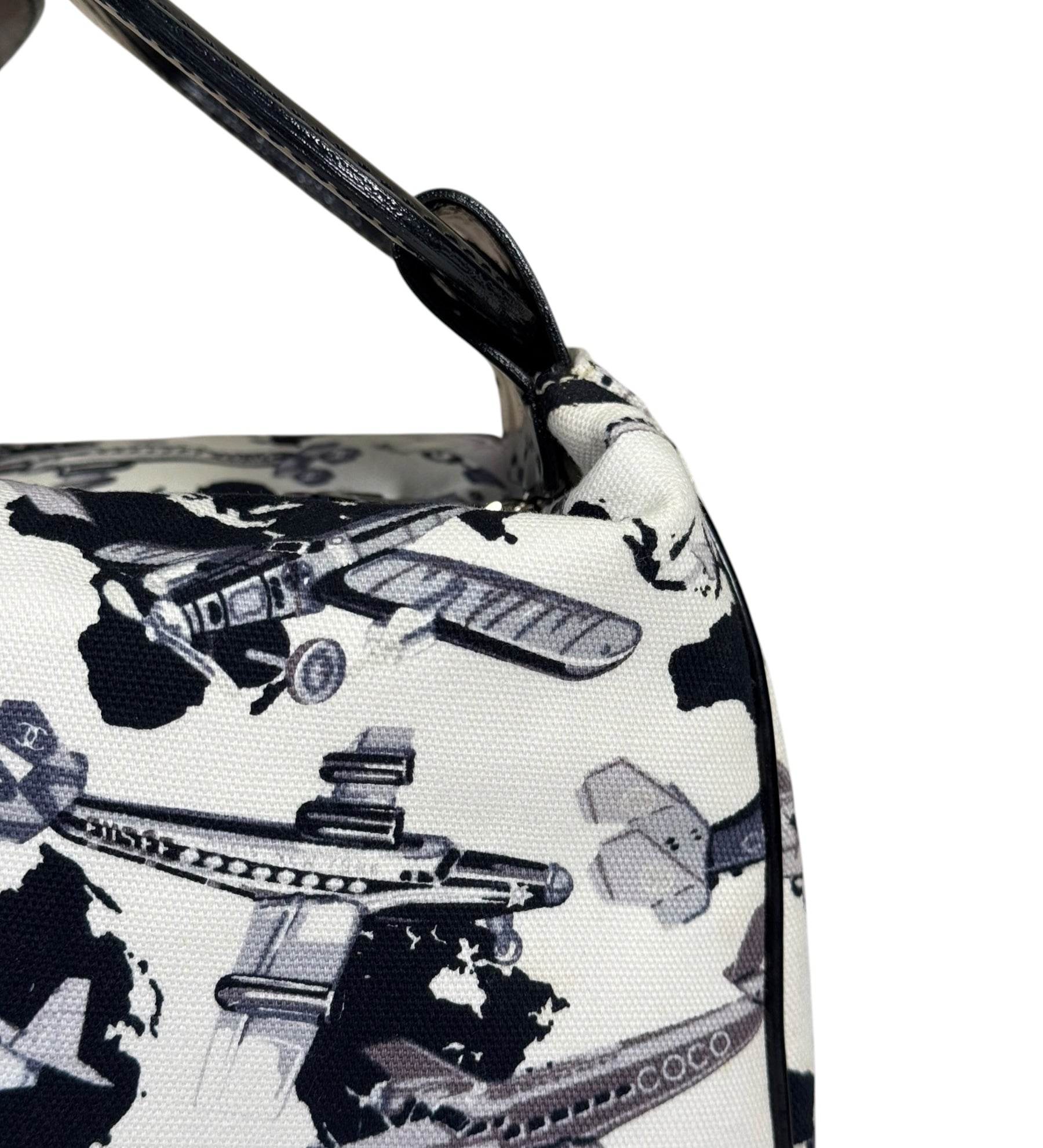 Chanel White/Black Patent Leather Trim Airplane CC Handle Bag 2005