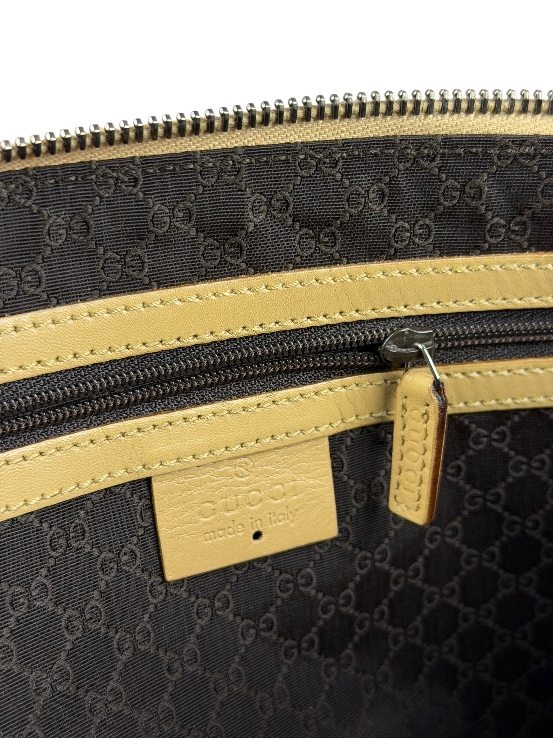 Gucci Vintage Leather Shoulder Bag