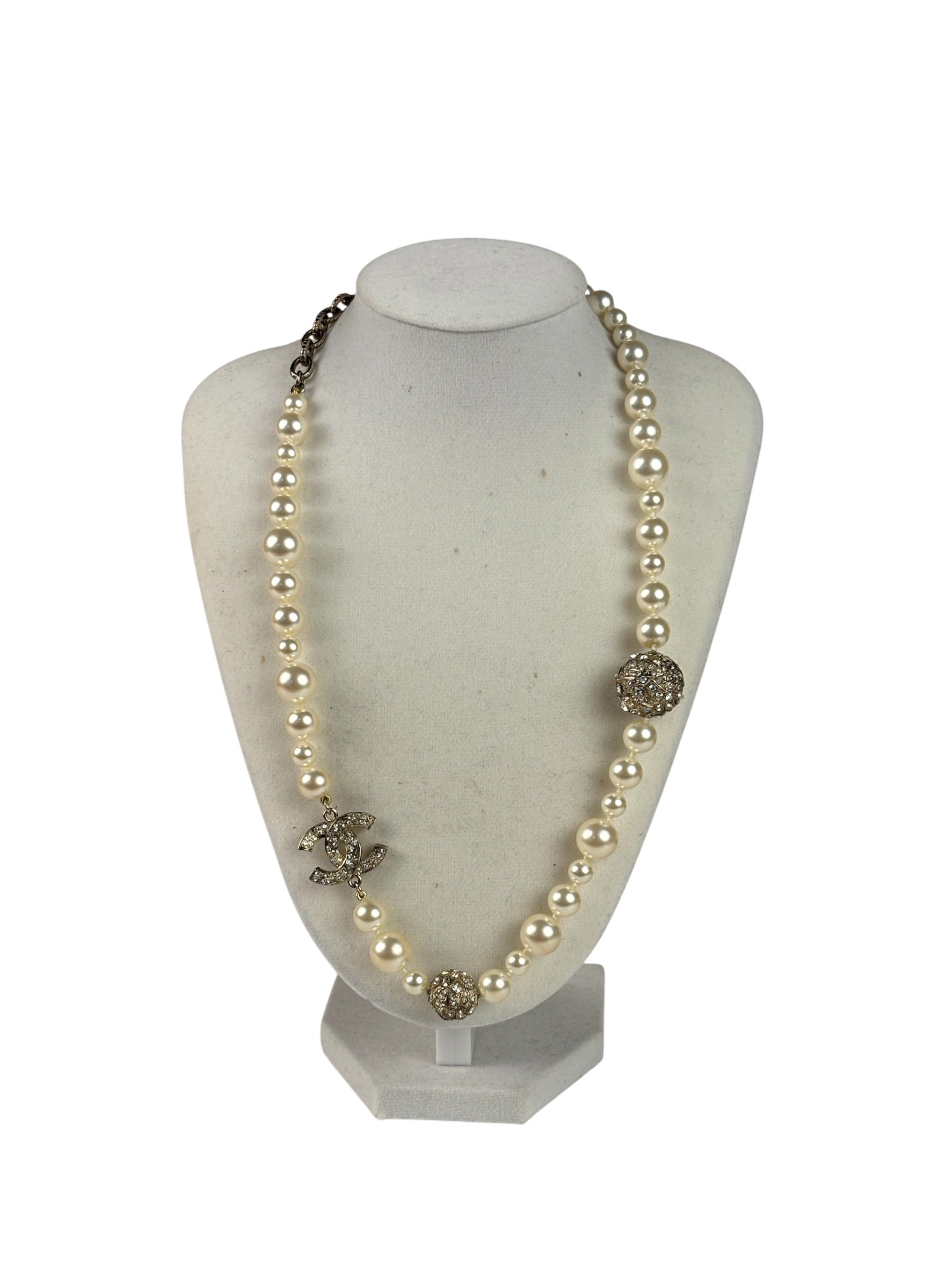 Chanel Faux Pearl/Charms Necklace