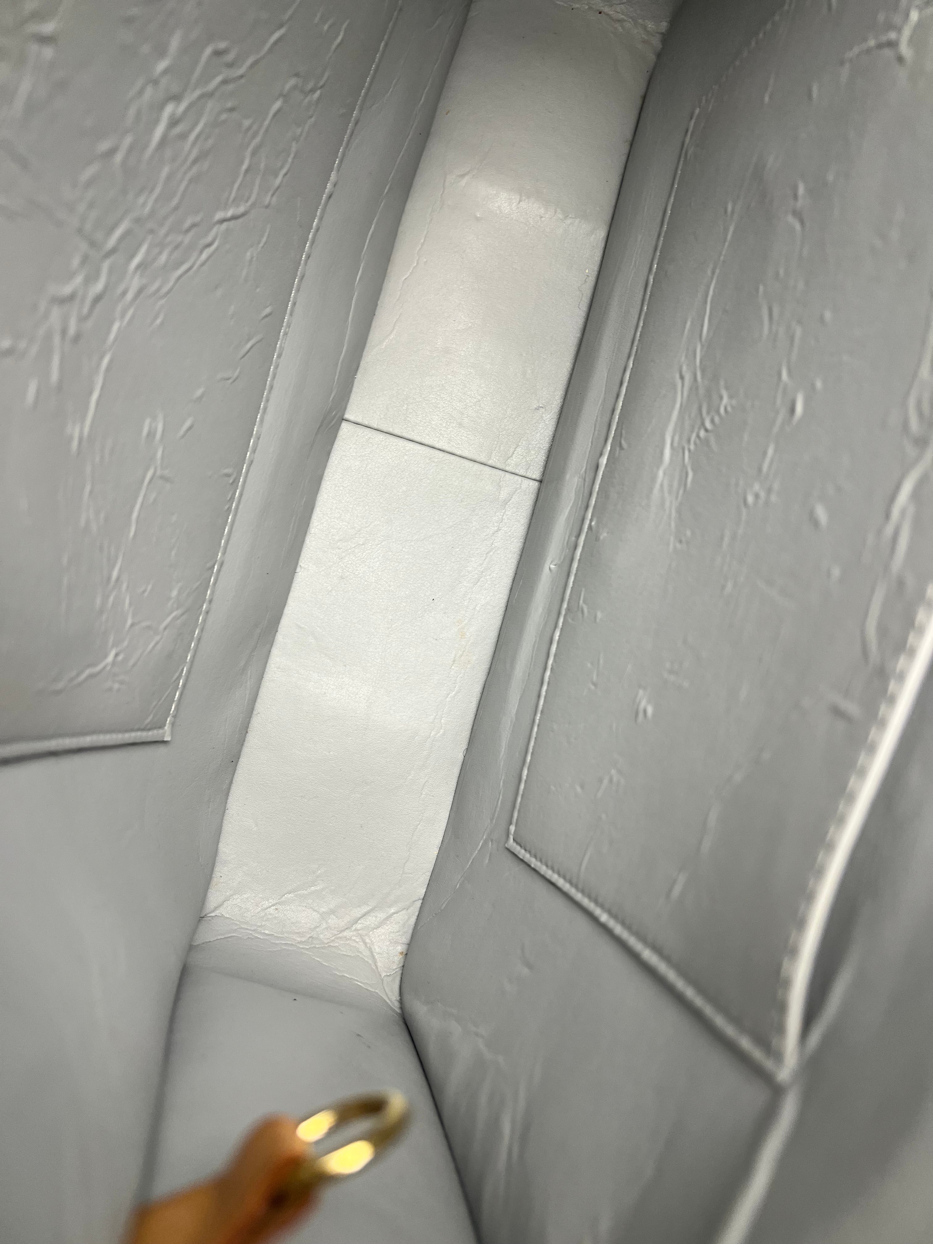 Louis Vuitton Vernis Monogram Columbus Handbag