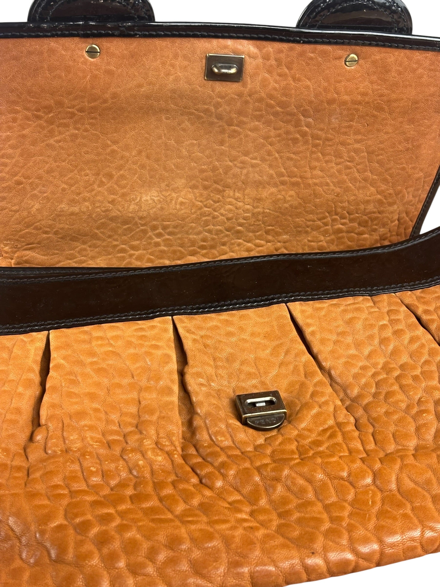 Fendi Vintage Brown/Black Leather B Shoulder Bag