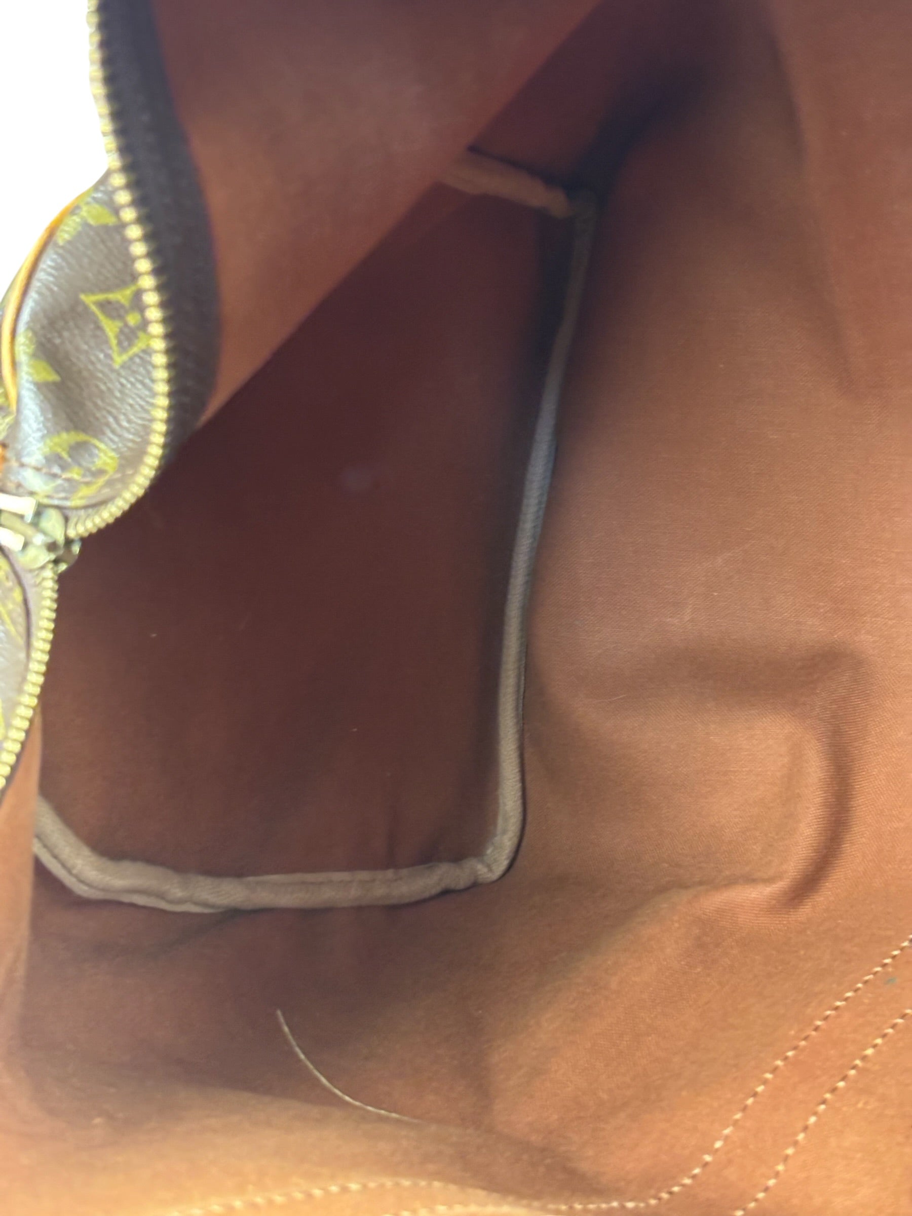Louis Vuitton Monogram Keepall 50