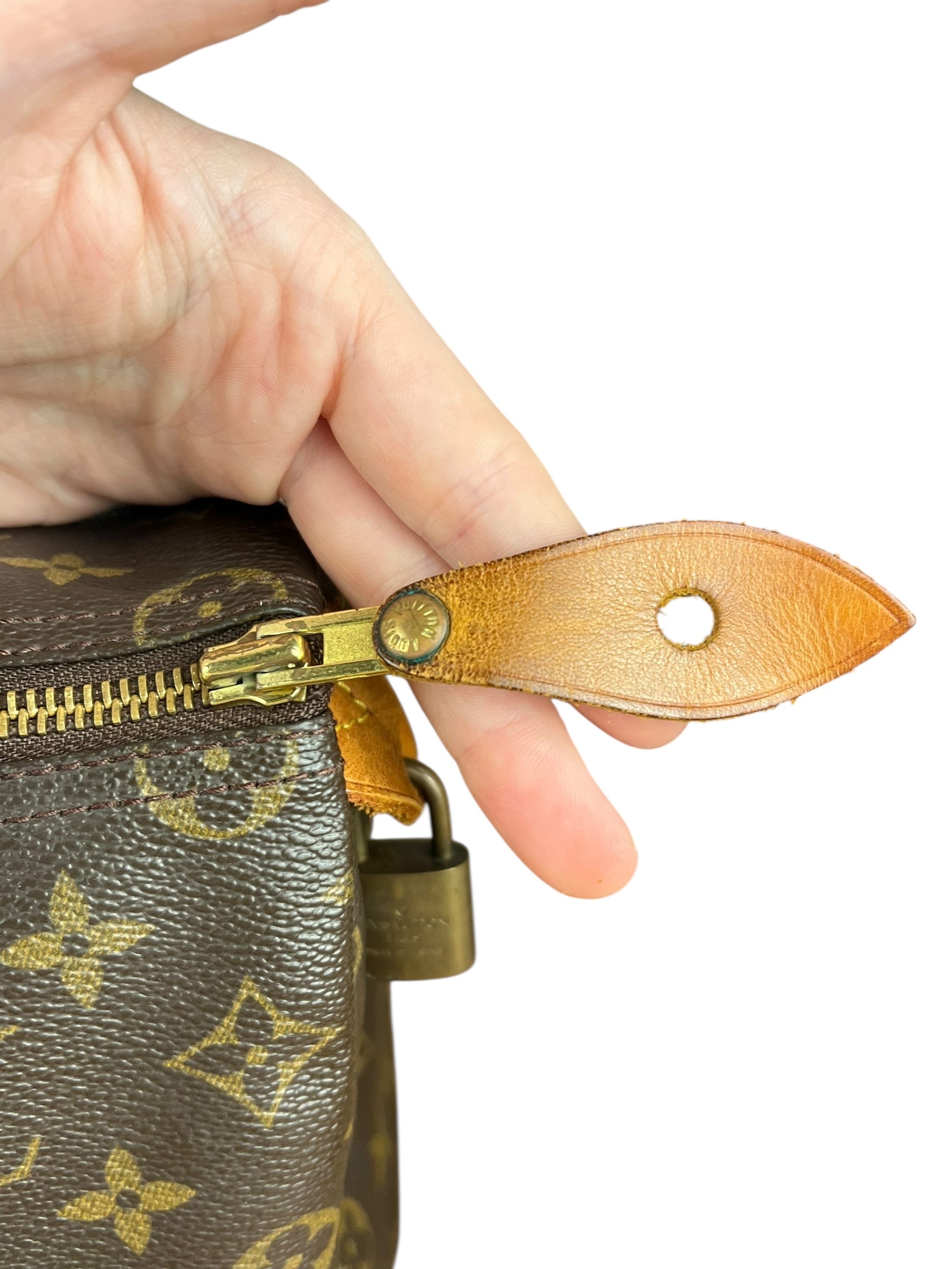 Louis Vuitton Monogram Speedy 35