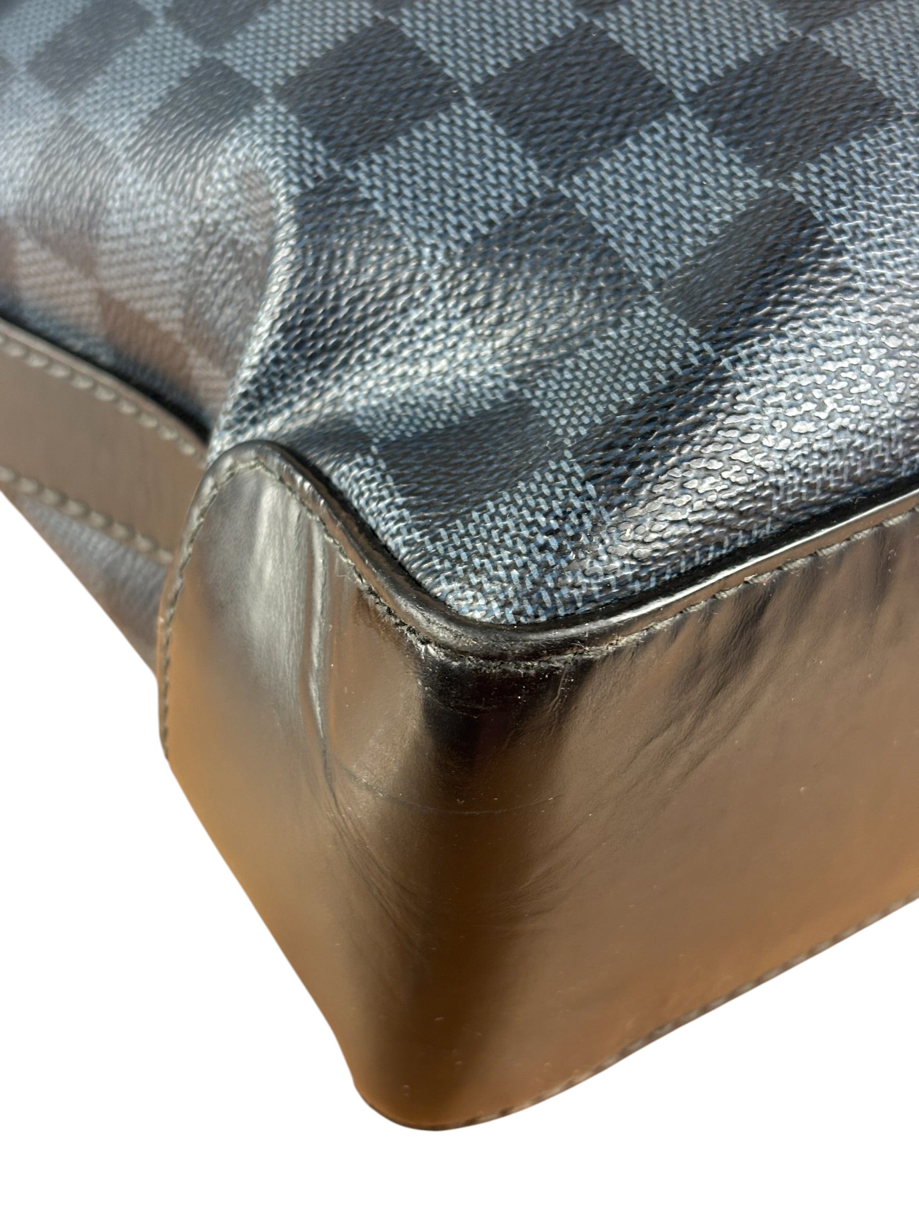 Louis Vuitton Damier Cobalt Greenwich Messenger Bag