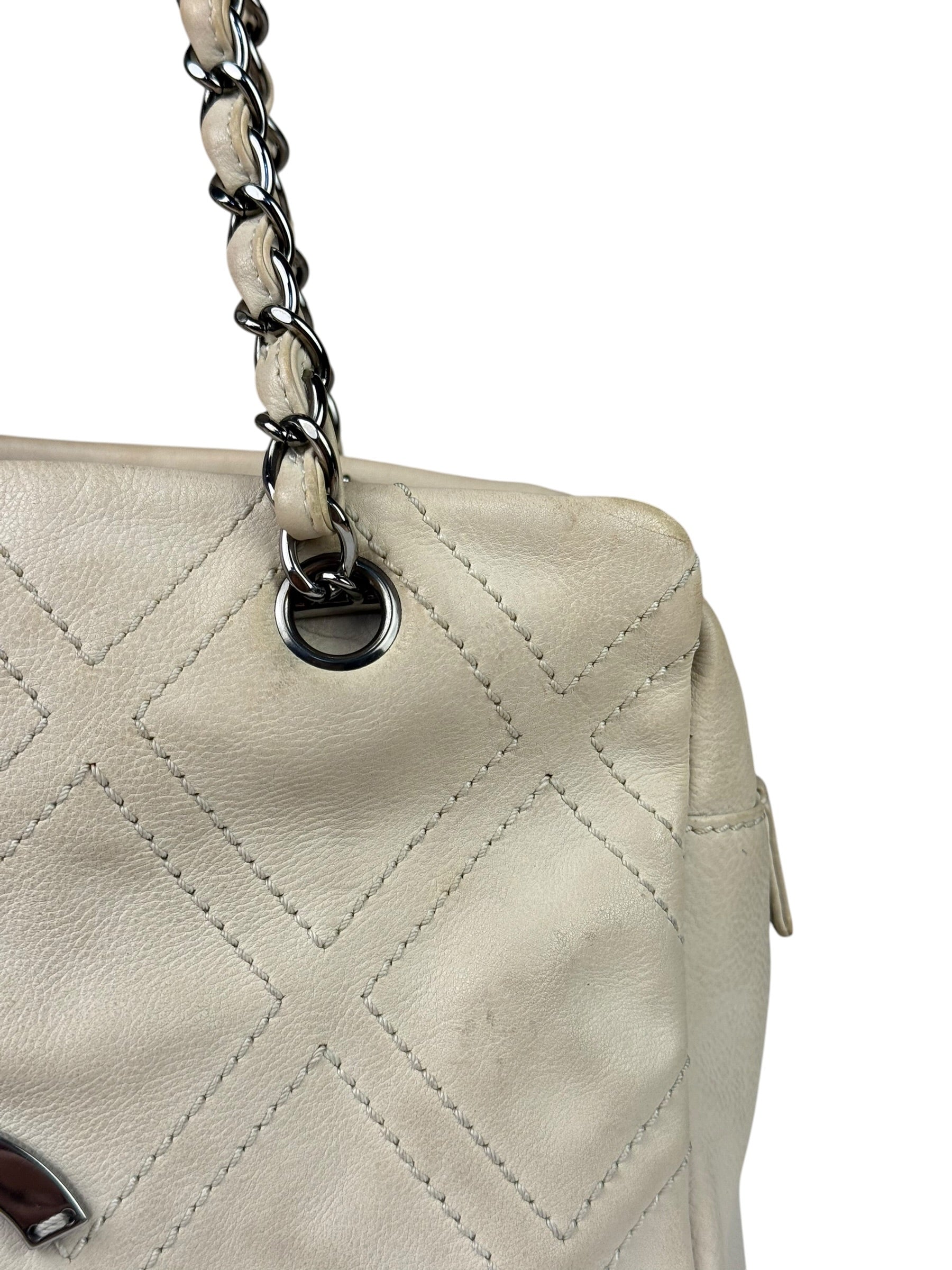 Chanel Cream Chevron Leather Outdoor Ligne Shoulder Bags  2005