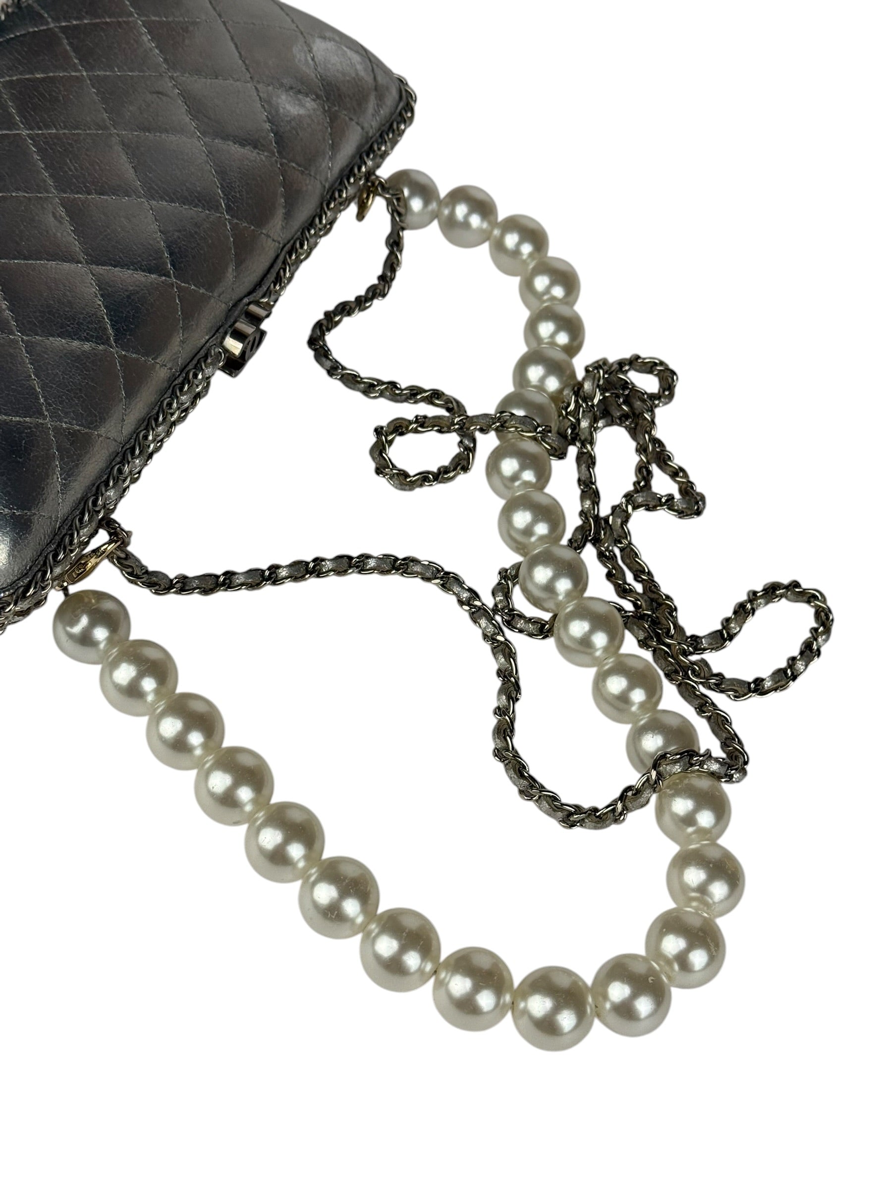 Chanel Metallic Silver Quilted Chain Around Clutch Shoulder Bag 2011