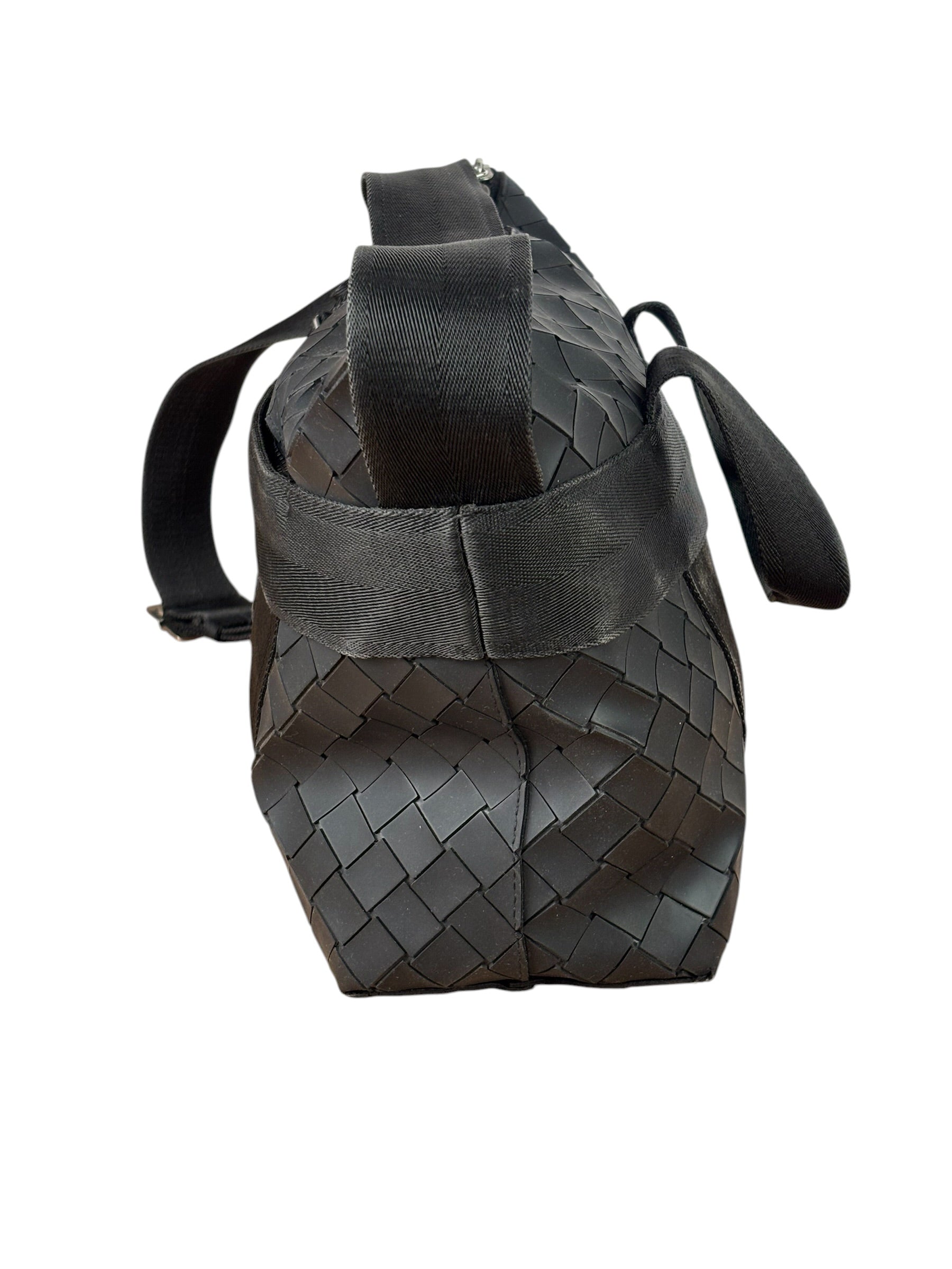 Bottega Veneta Black Rubber Intrecciato Messenger Bag
