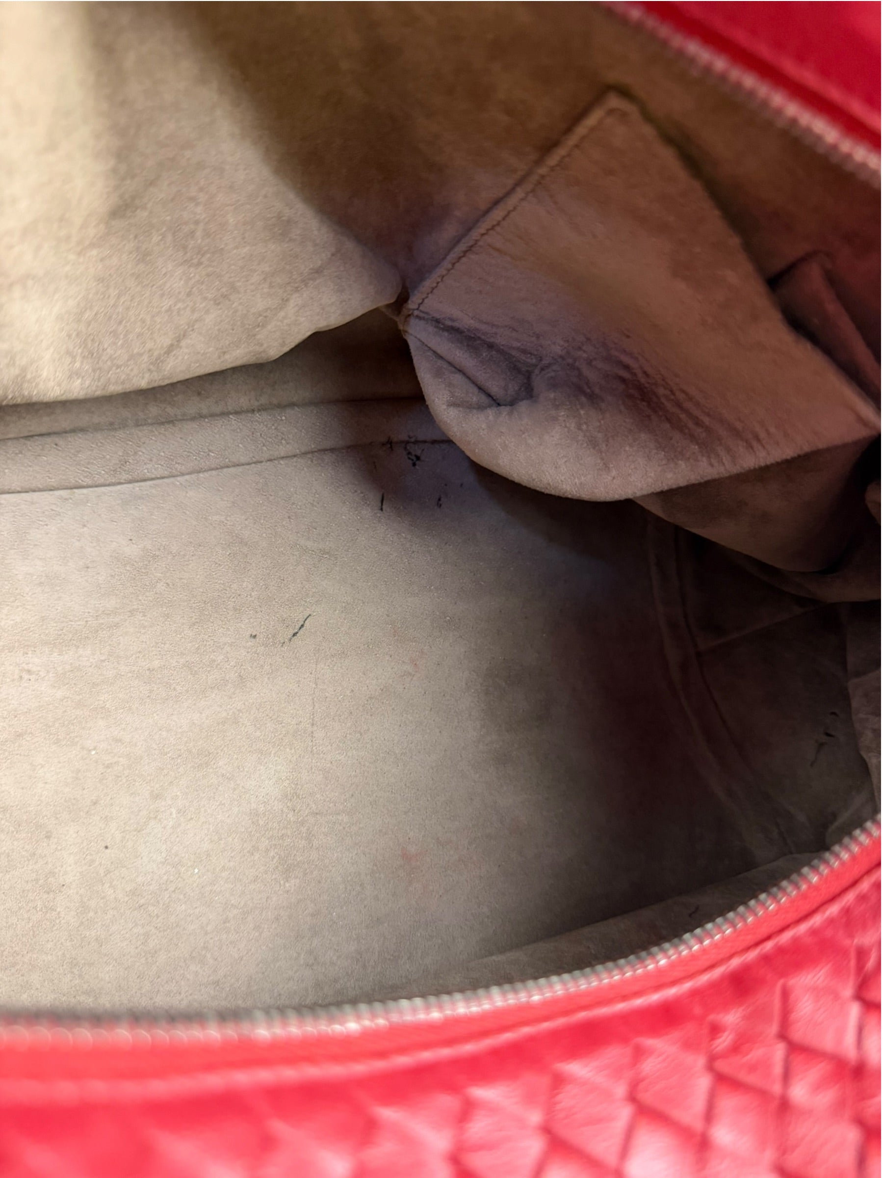 Bottega Veneta Red Intrecciato Montaigne Bag