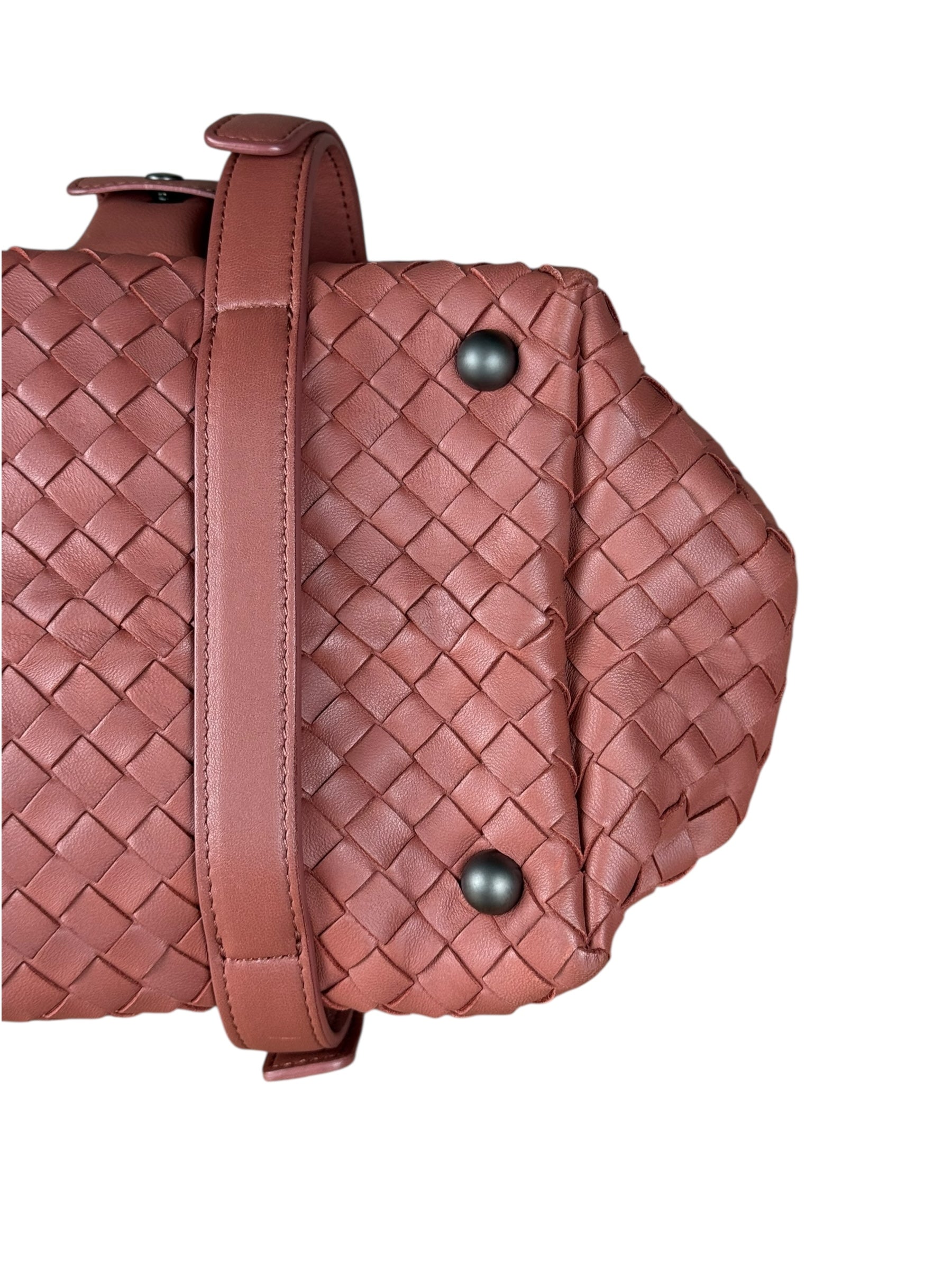 Bottega Veneta Intreccio Montaigne Handbag Mauve