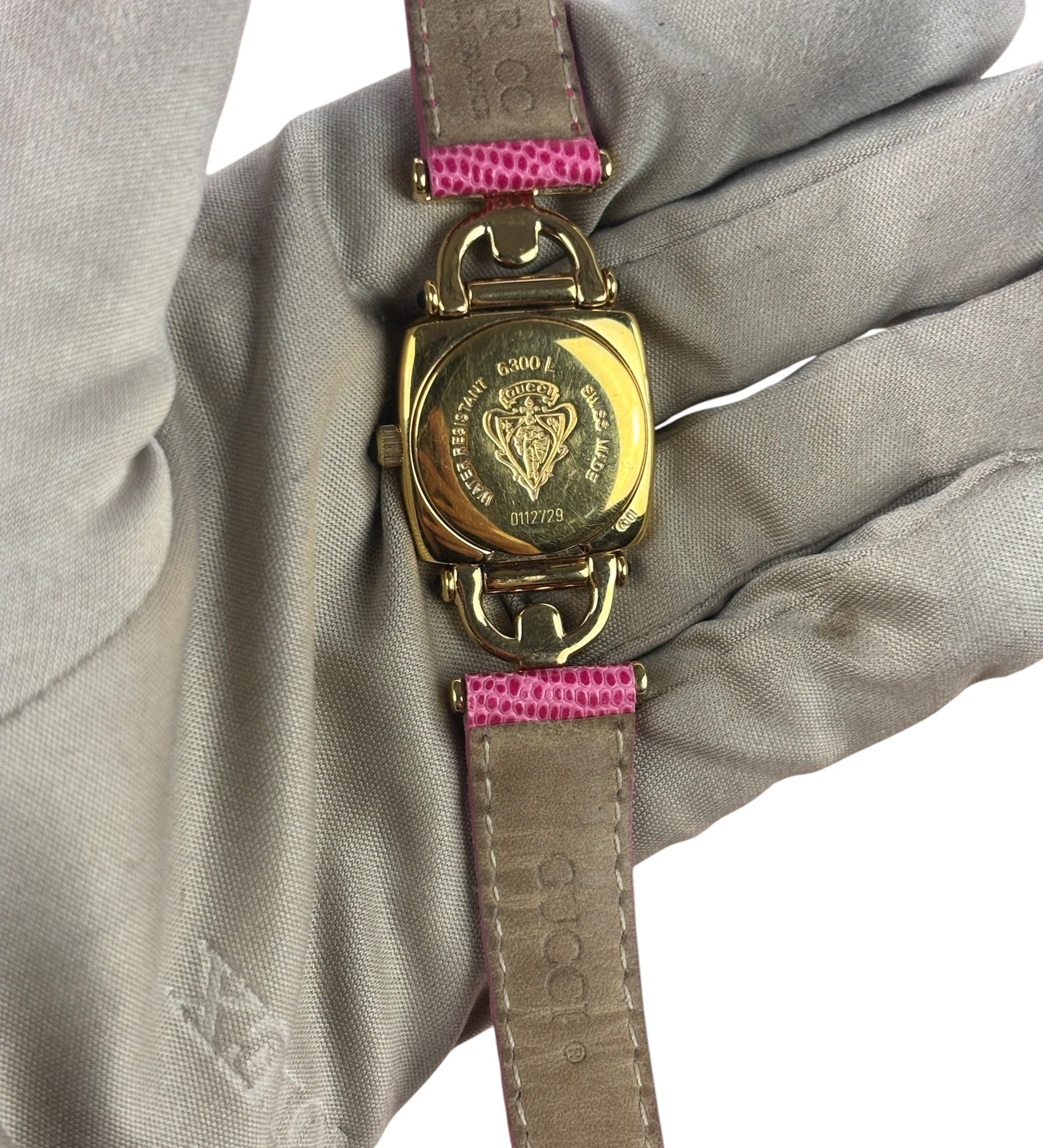 Gucci 6300L White Dial Pink Leather Strap