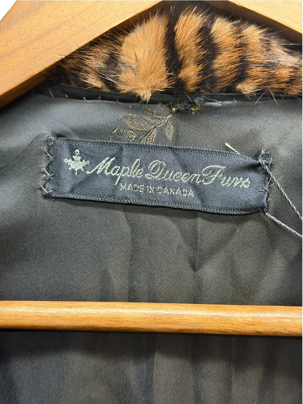 Vintage Maple Queens Dark Brown Mink Fur