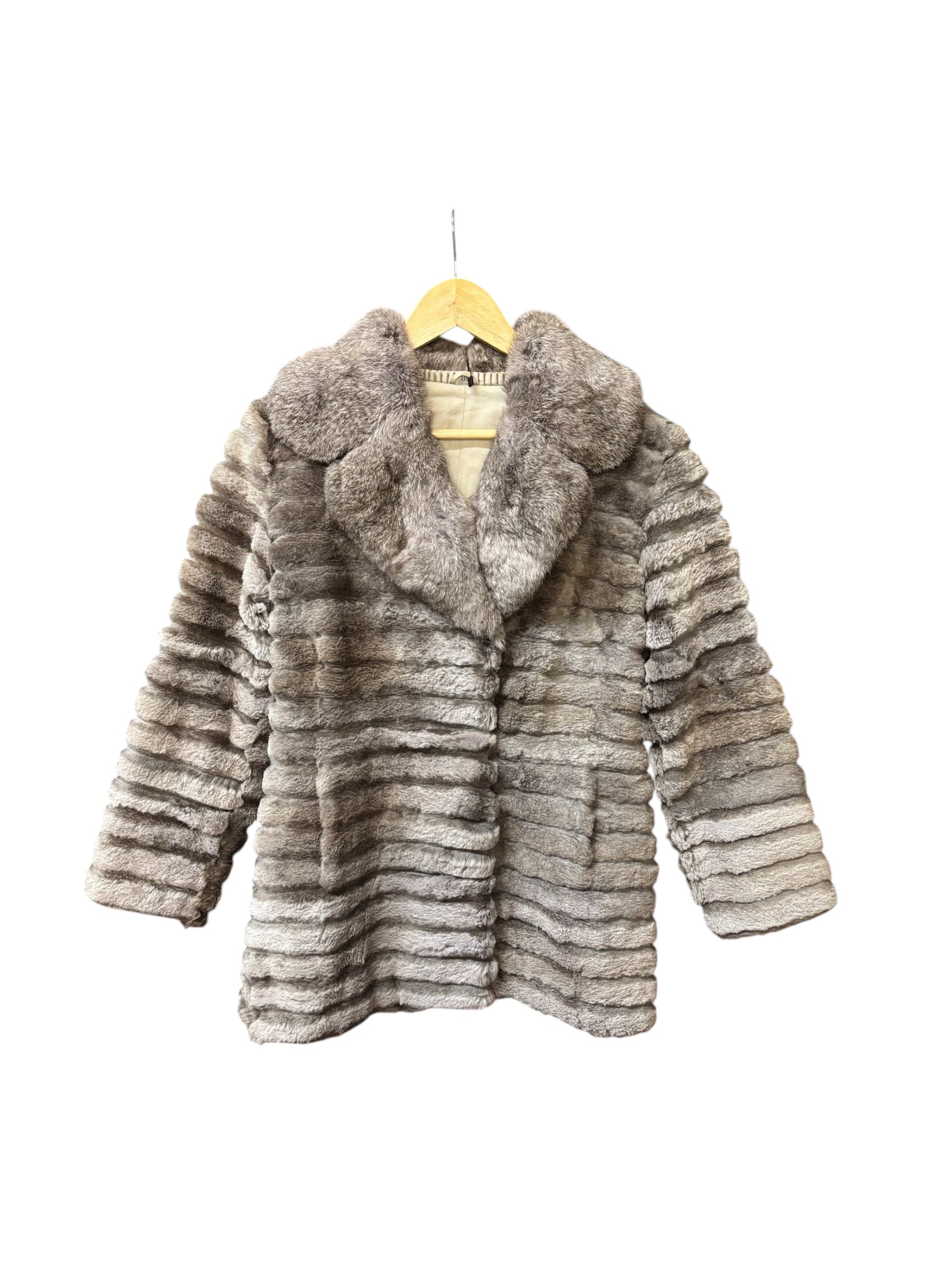 Gifu Mouhi Grey Rabbi Fur Coat