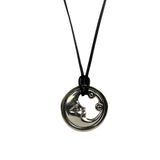 Kieselstien-Cord Sterling Sliver "Man On The Moon" Necklace