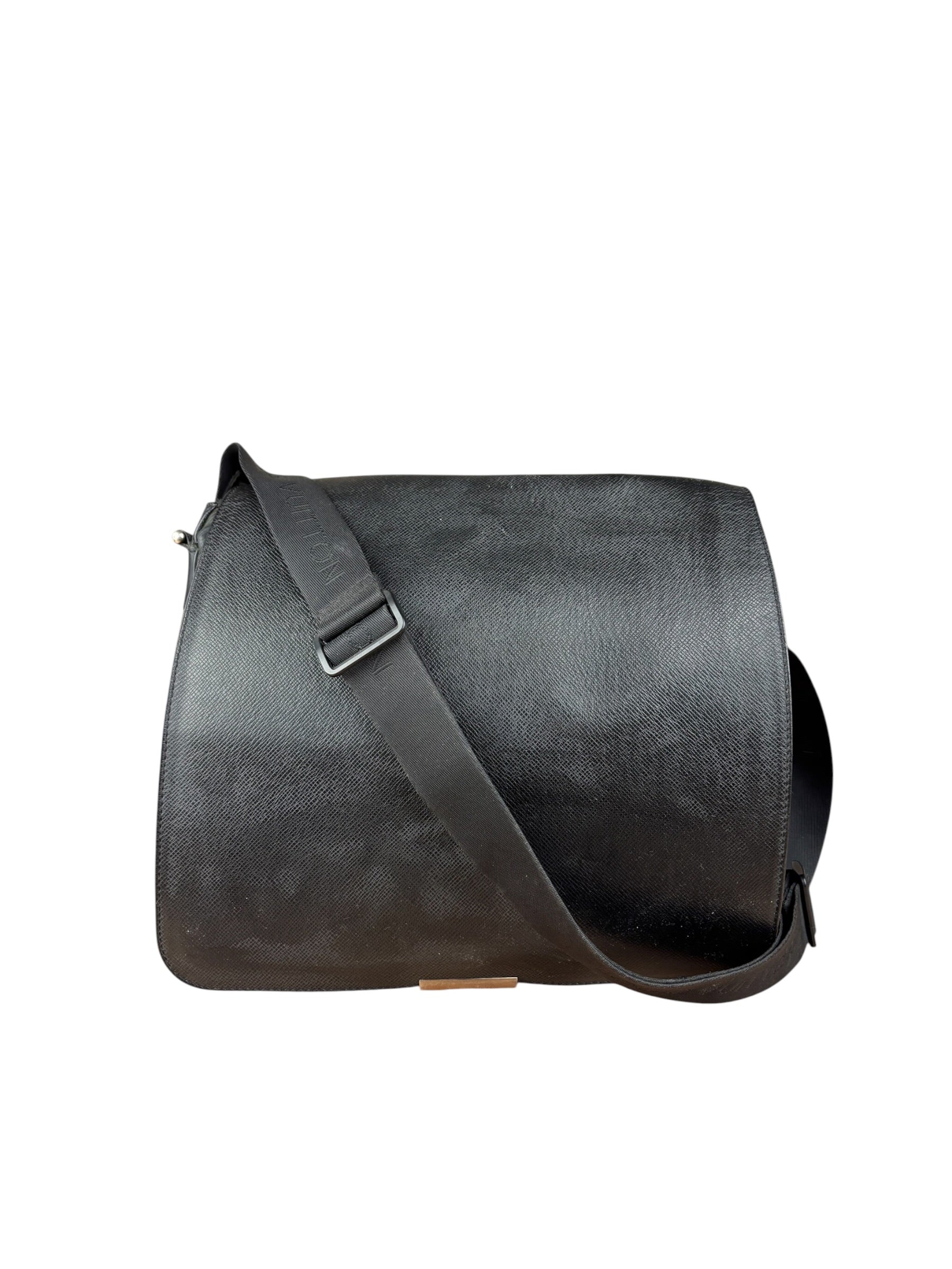 Louis Vuitton Black Leather Taiga Viktor Messenger Bag