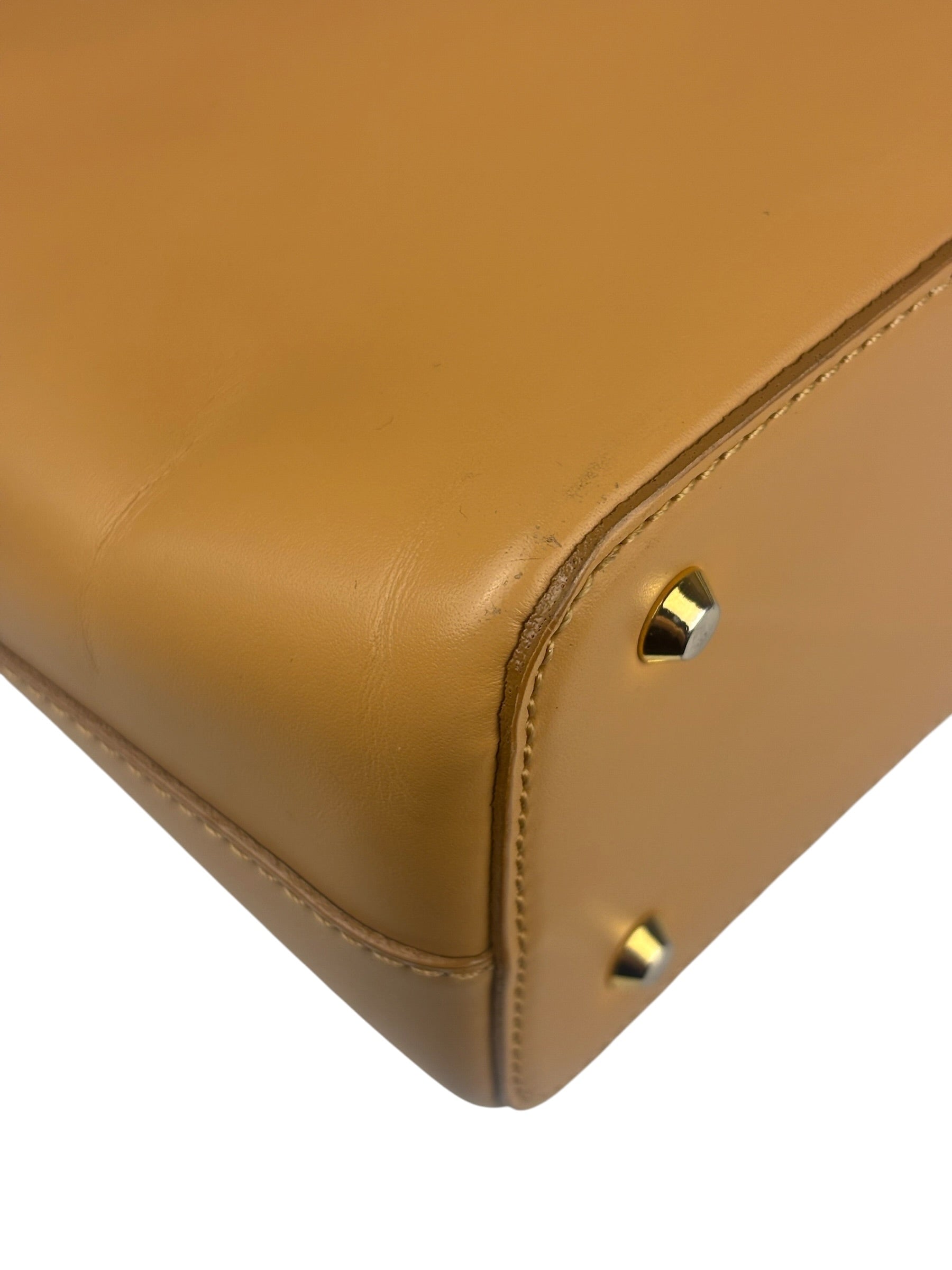 Burberry Vintage Beige Leather Shoulder Bag