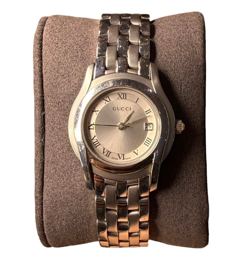 Gucci 5500L Silver Roman Dial
