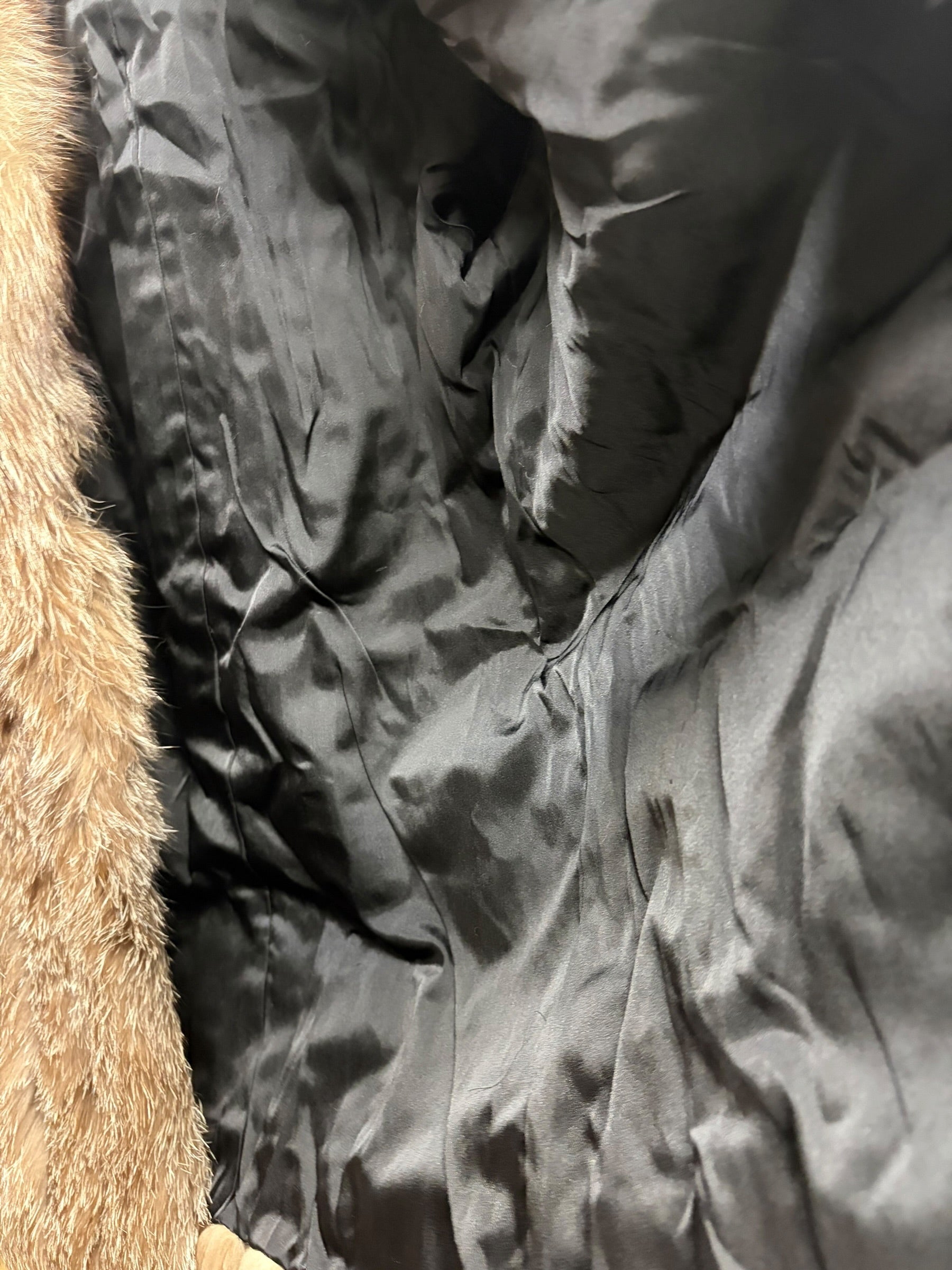 Vintage Accency Neutral-Toned Fox Fur Coat