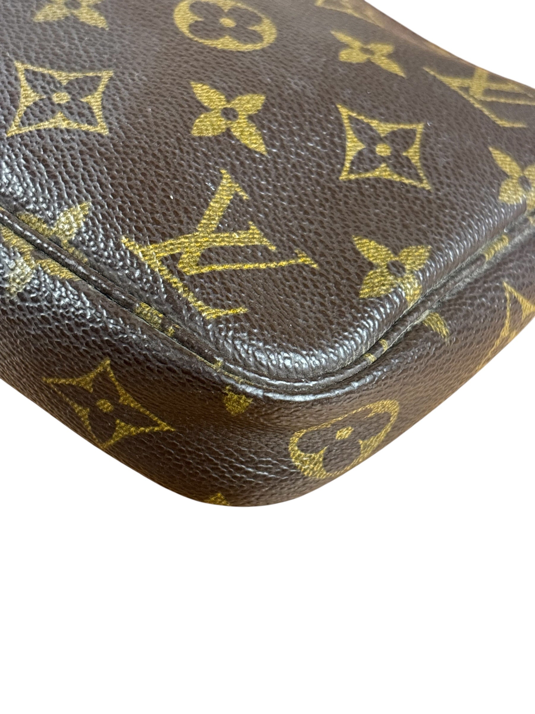 Louis Vuitton Monogram Pochette