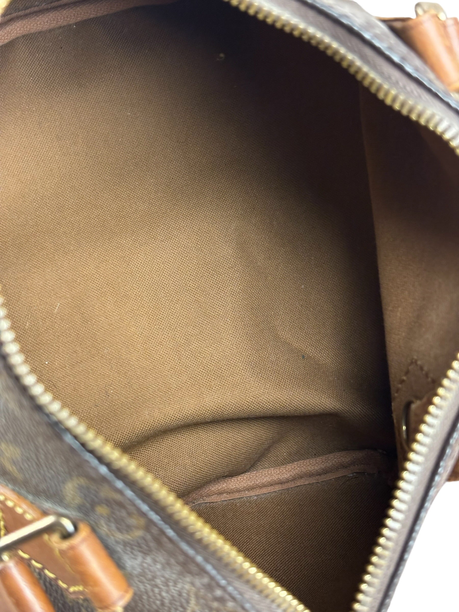 Louis Vuitton Monogram Speedy 25