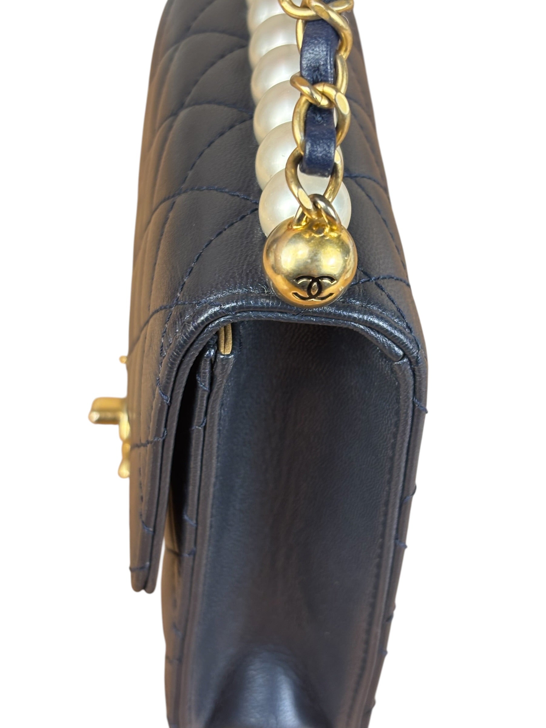 Chanel Chic Pearl Flap Shoulder/Crossbody Bag