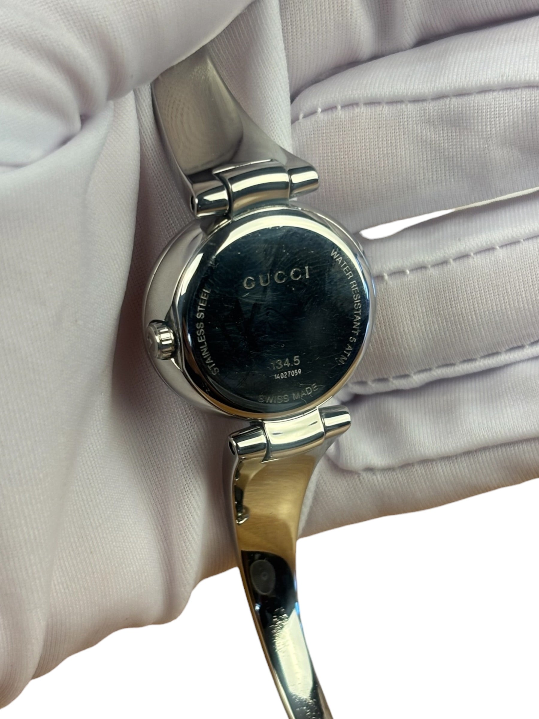 Gucci 134.5 Black Oval G Dial
