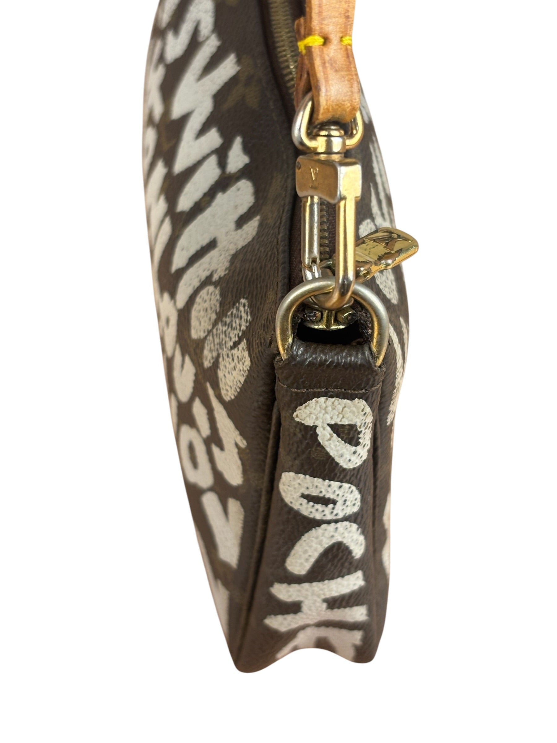 Louis Vuitton Graffiti Canvas Monogram White Spray-Paint Pochette