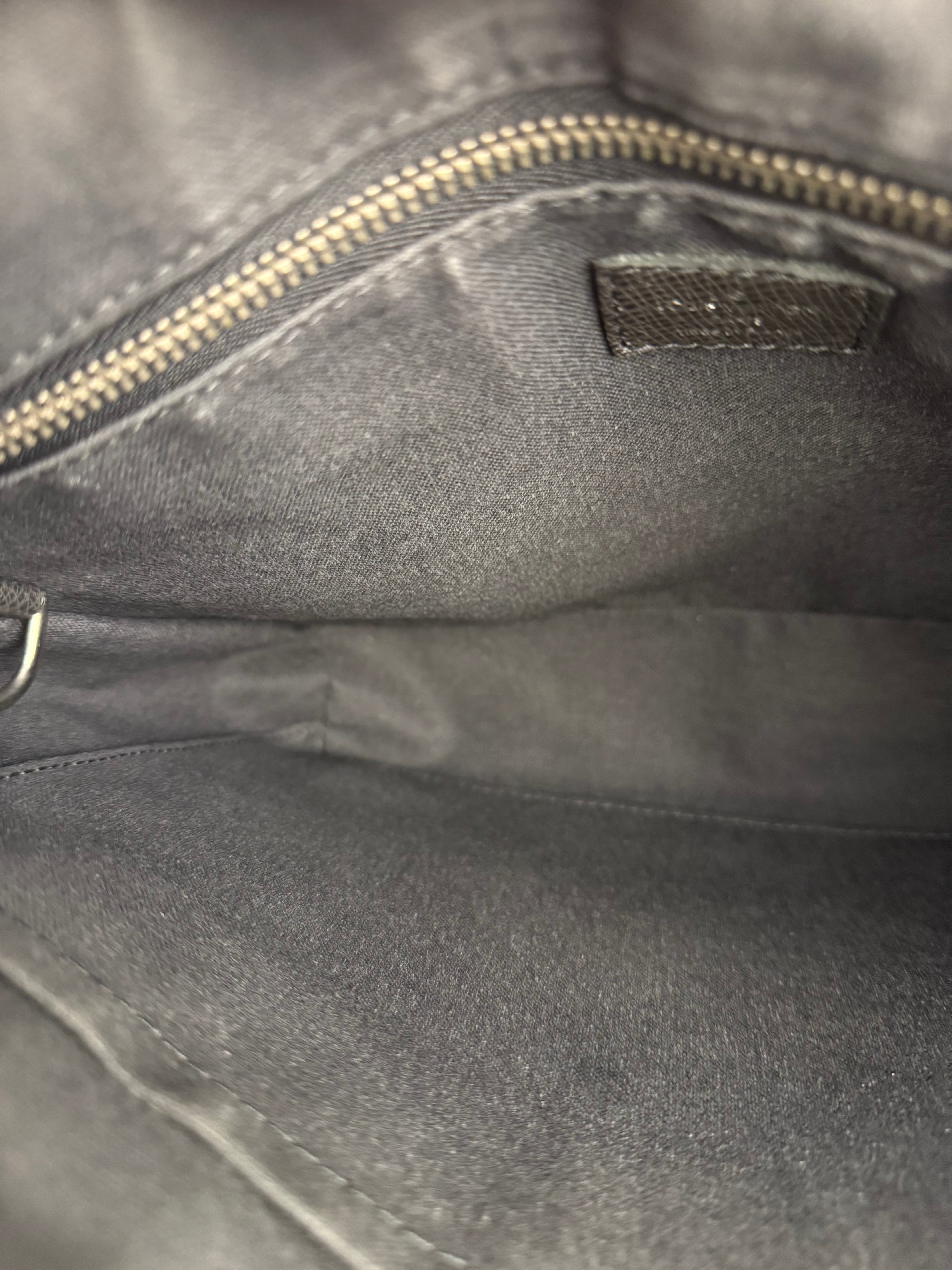 Louis Vuitton Taiga Roman MM Crossbody