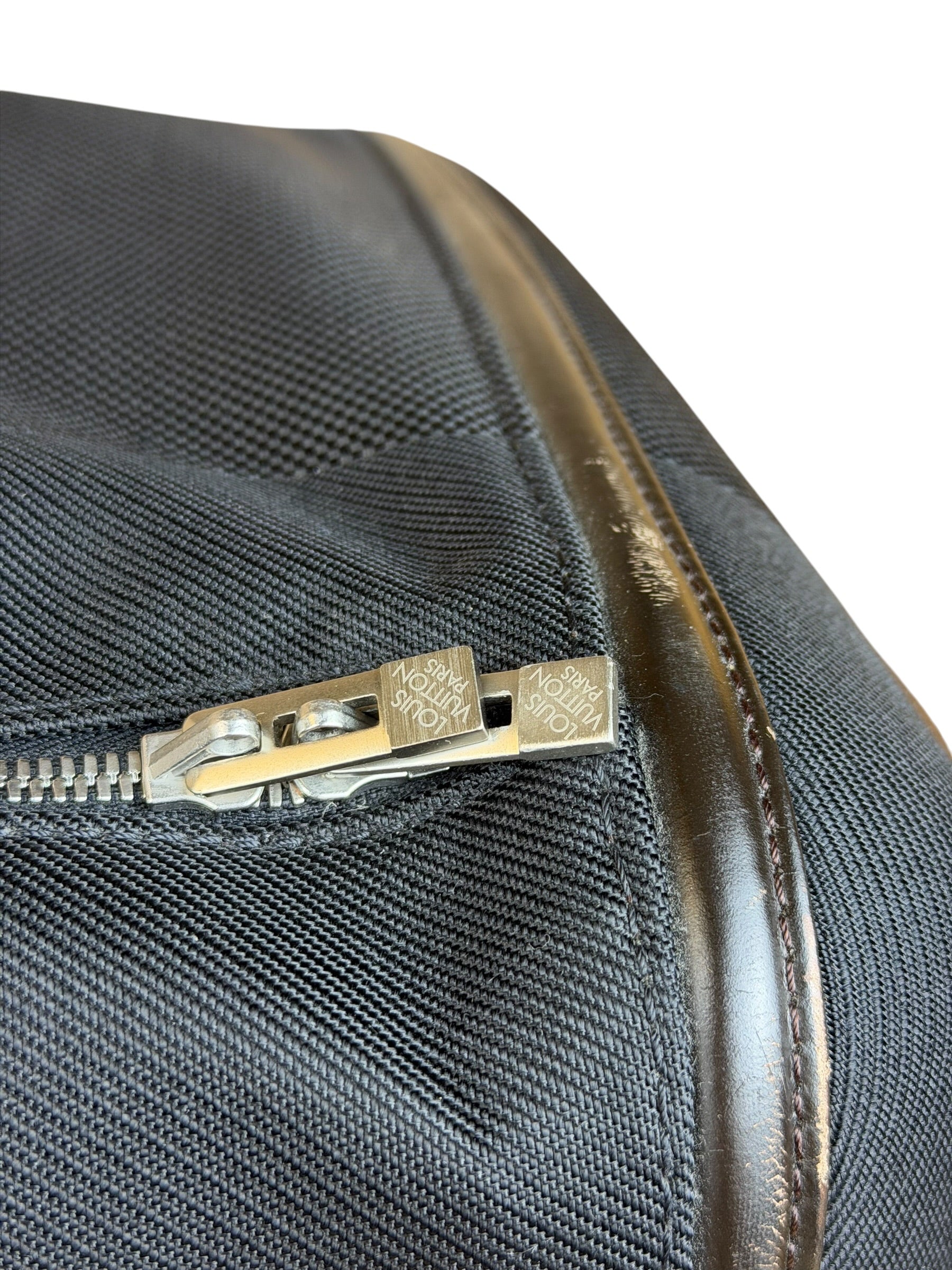 Louis Vuitton Geant Conquerant Rolling Suitcase 55