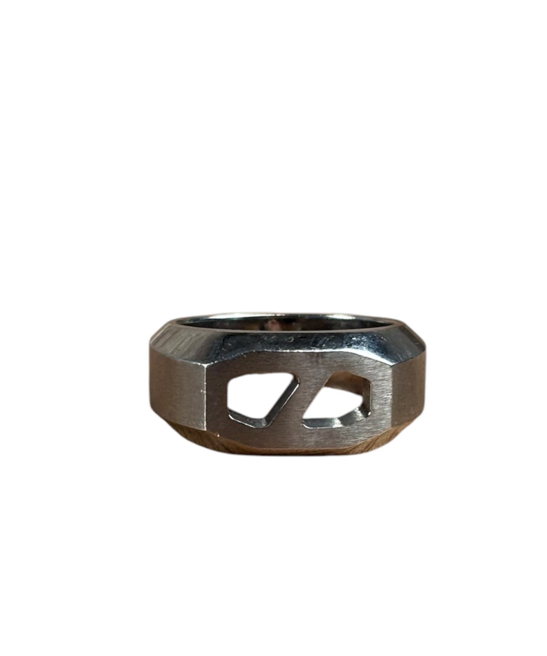 Hermes Delta Ring