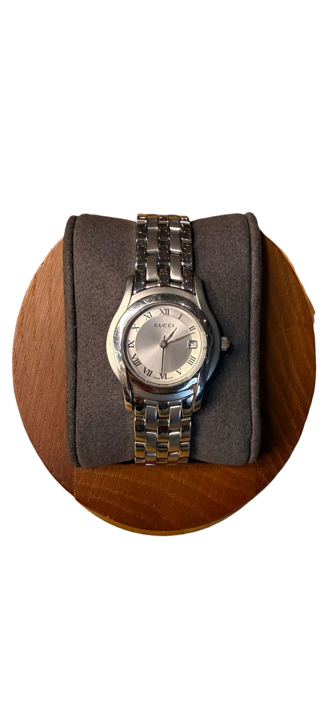 Gucci 5500L Silver Roman Dial