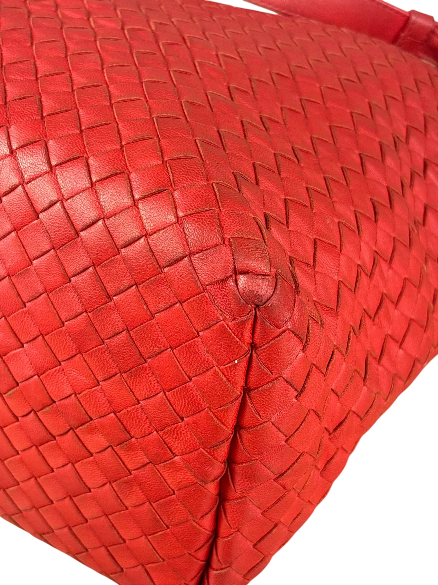 Bottega Veneta Red Leather Intrecciato Garda Woven Hobo Bag
