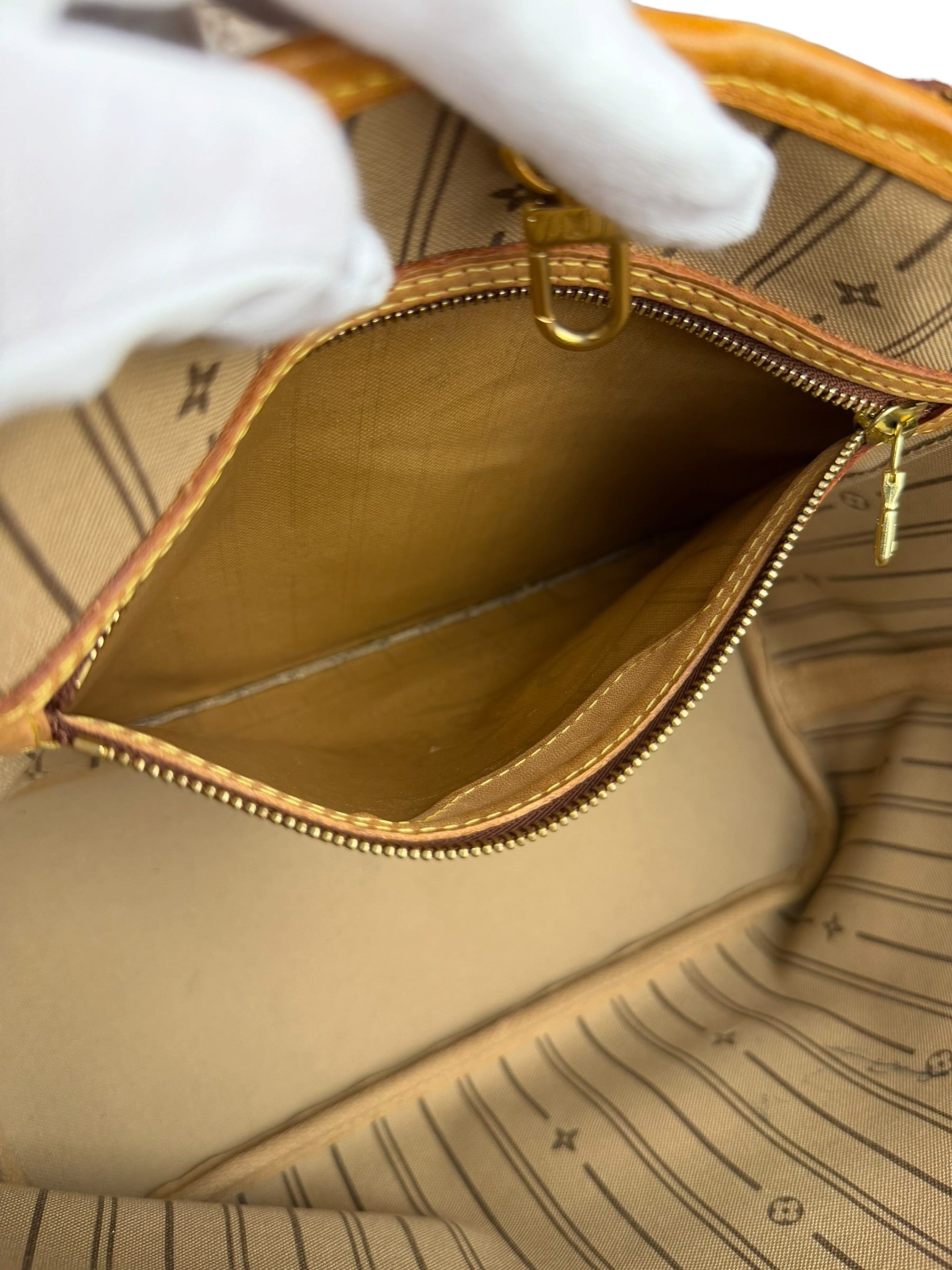 Louis Vuitton Vintage Monogram Neverfull PM