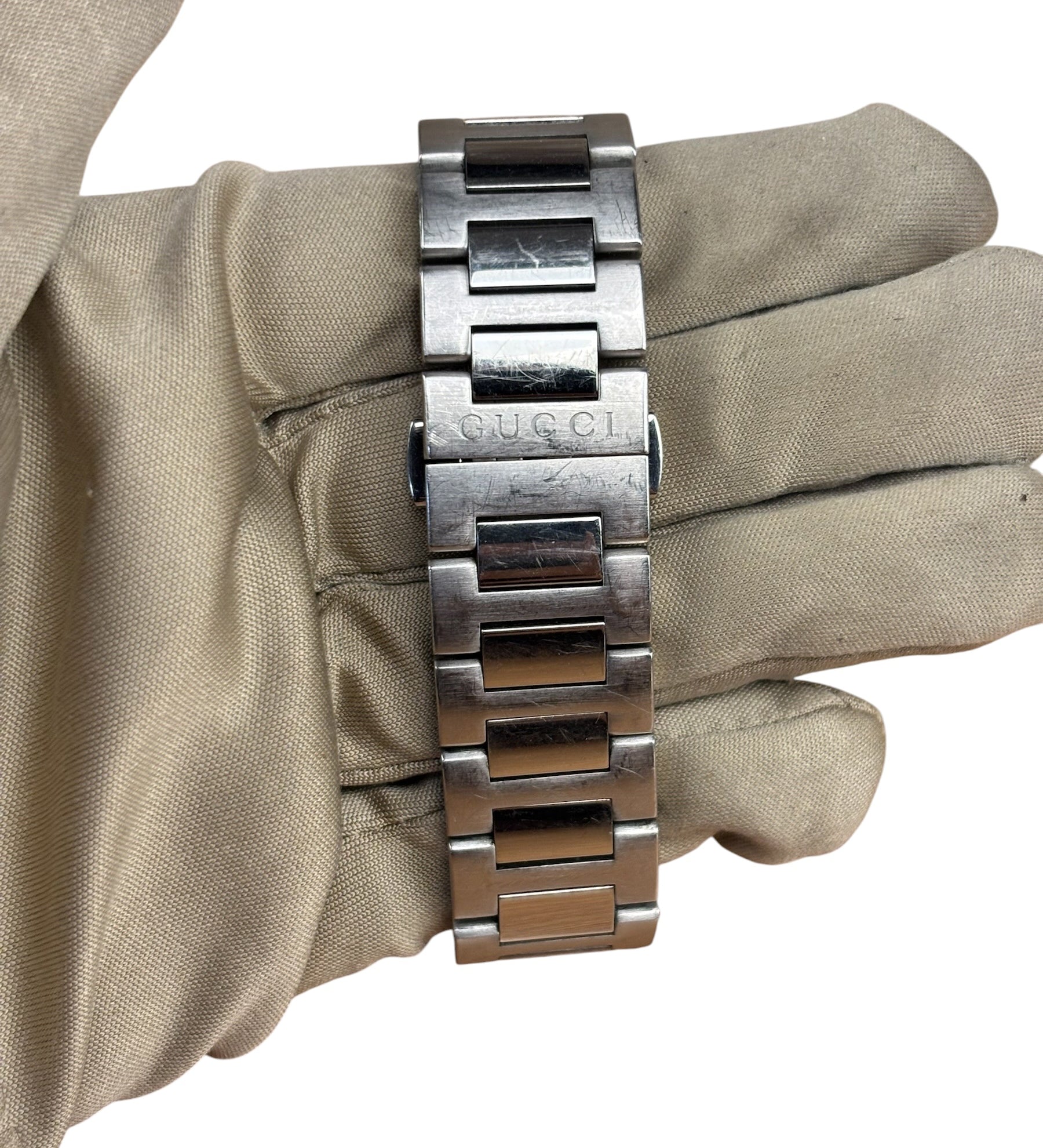 Gucci 142.4 Black Dial Stainless Steel Watch