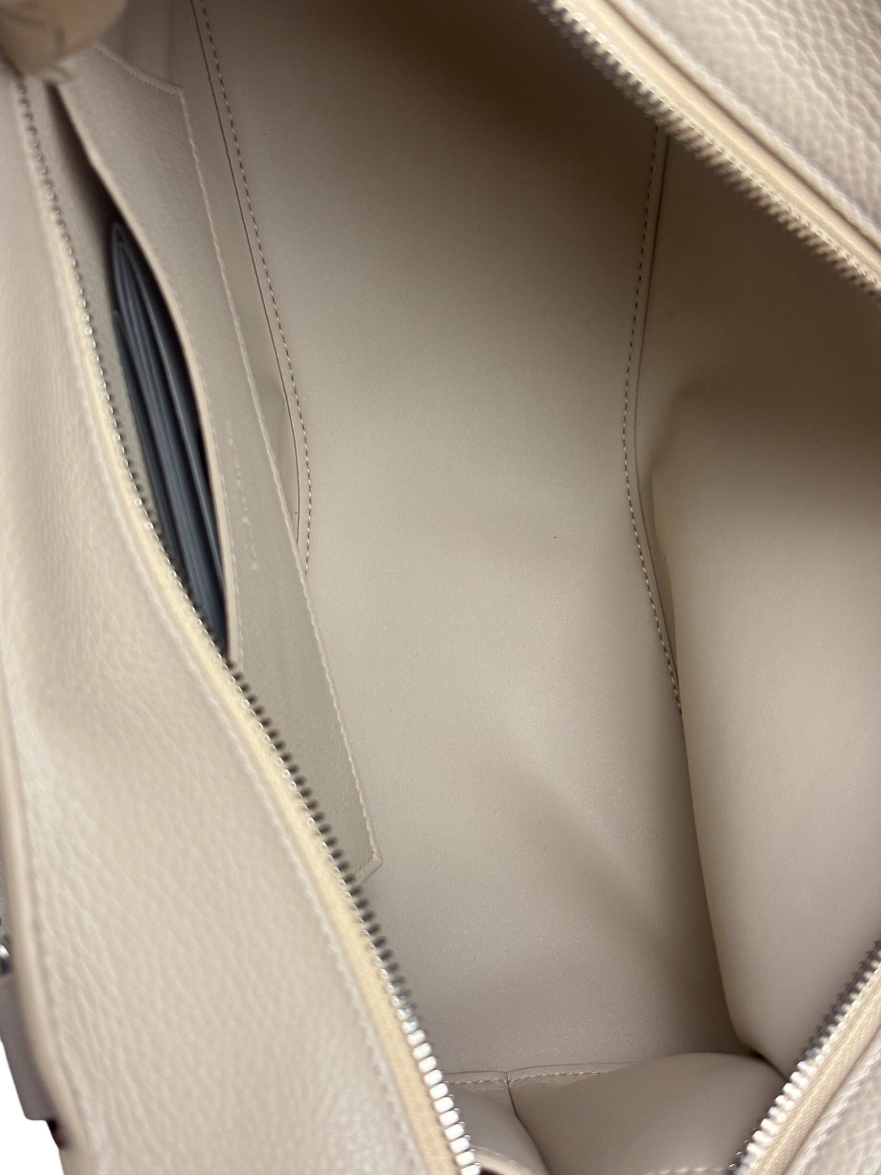 Balenciaga Beige Neo Classic City Bag