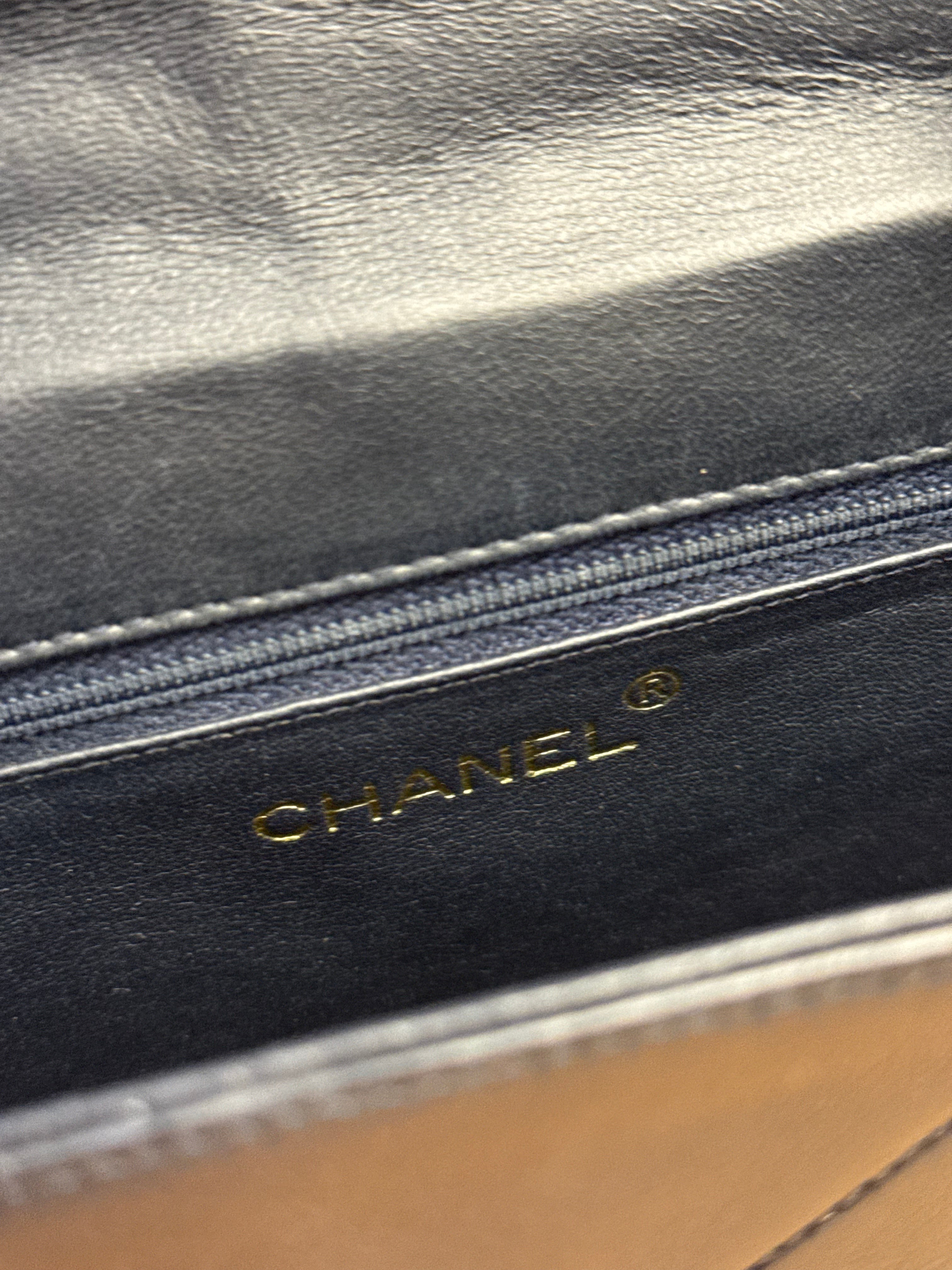 Chanel Vintage Navy/Red Quilted Leather Flap Bag 1989