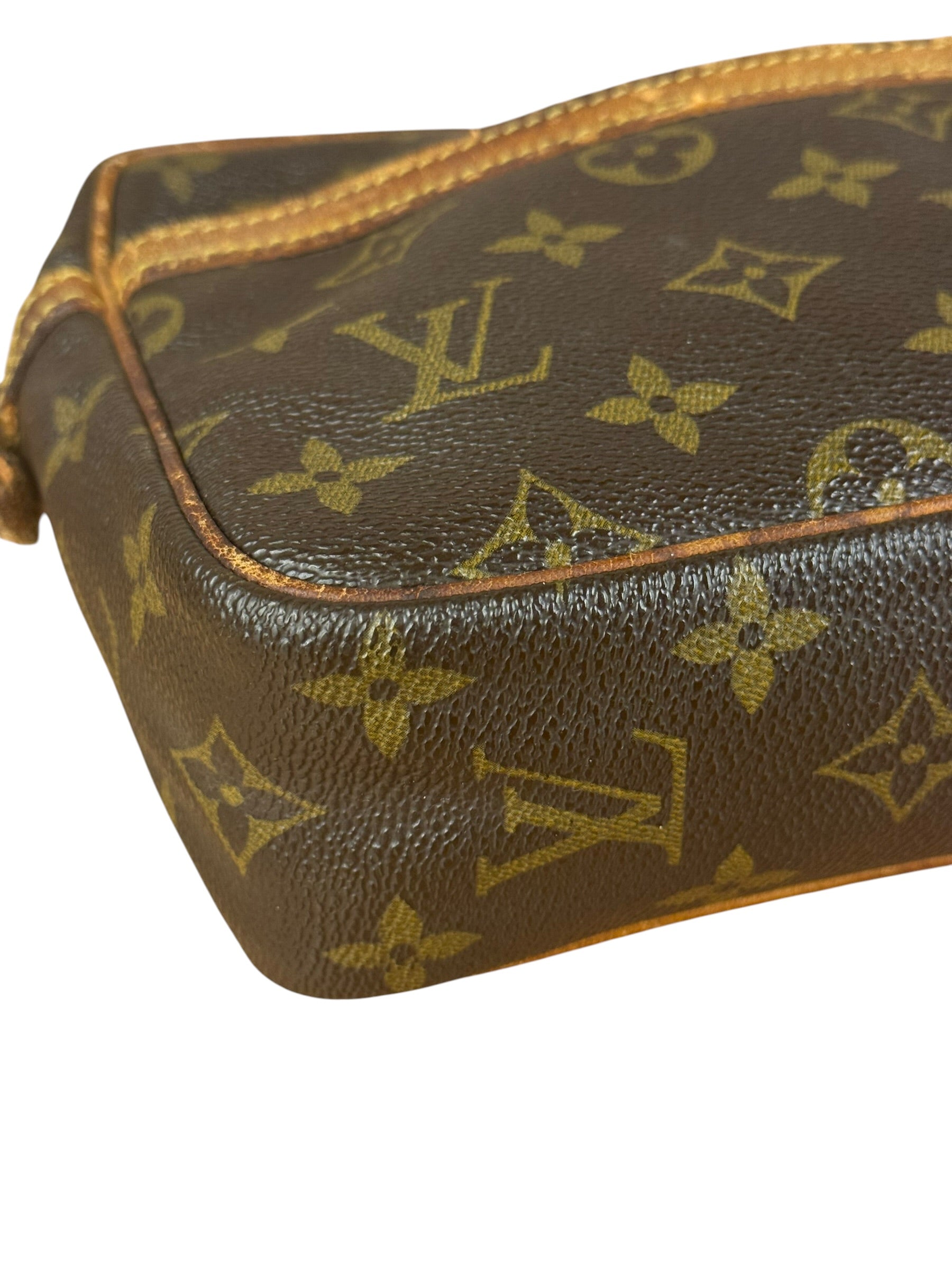Louis Vuitton Canvas Monogram Compiegne Clutch 28