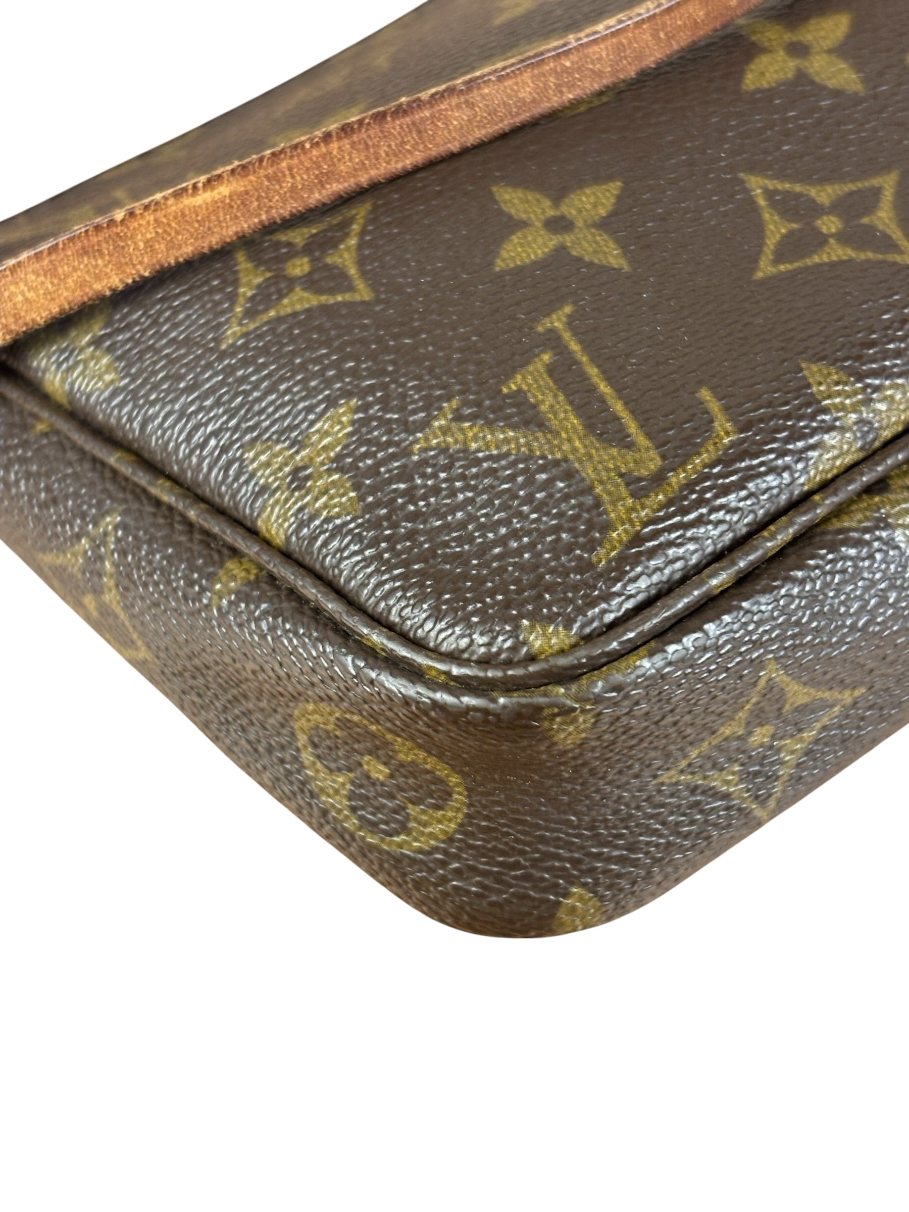 Louis Vuitton Monogram Pochette