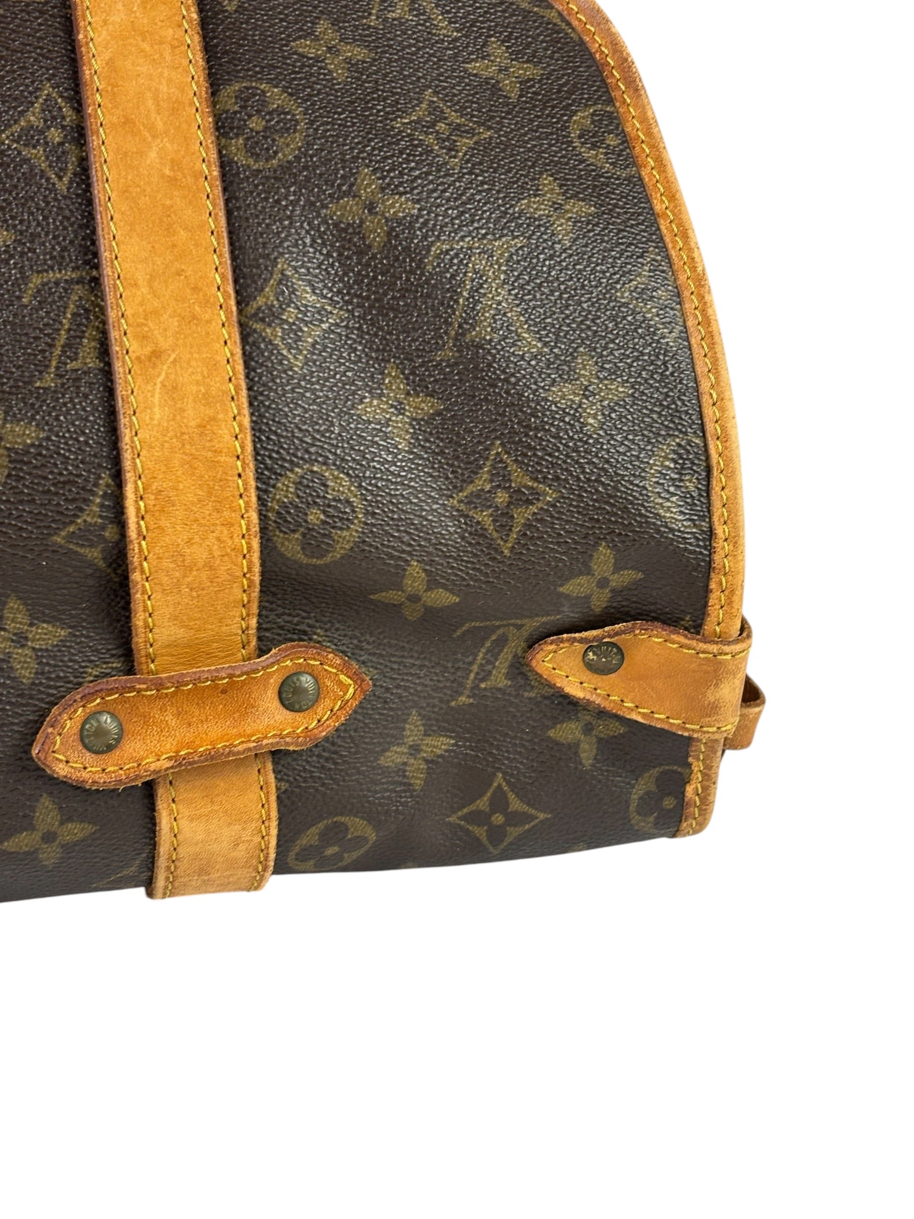Louis Vuitton Monogram Saumur 43 Messenger Bag