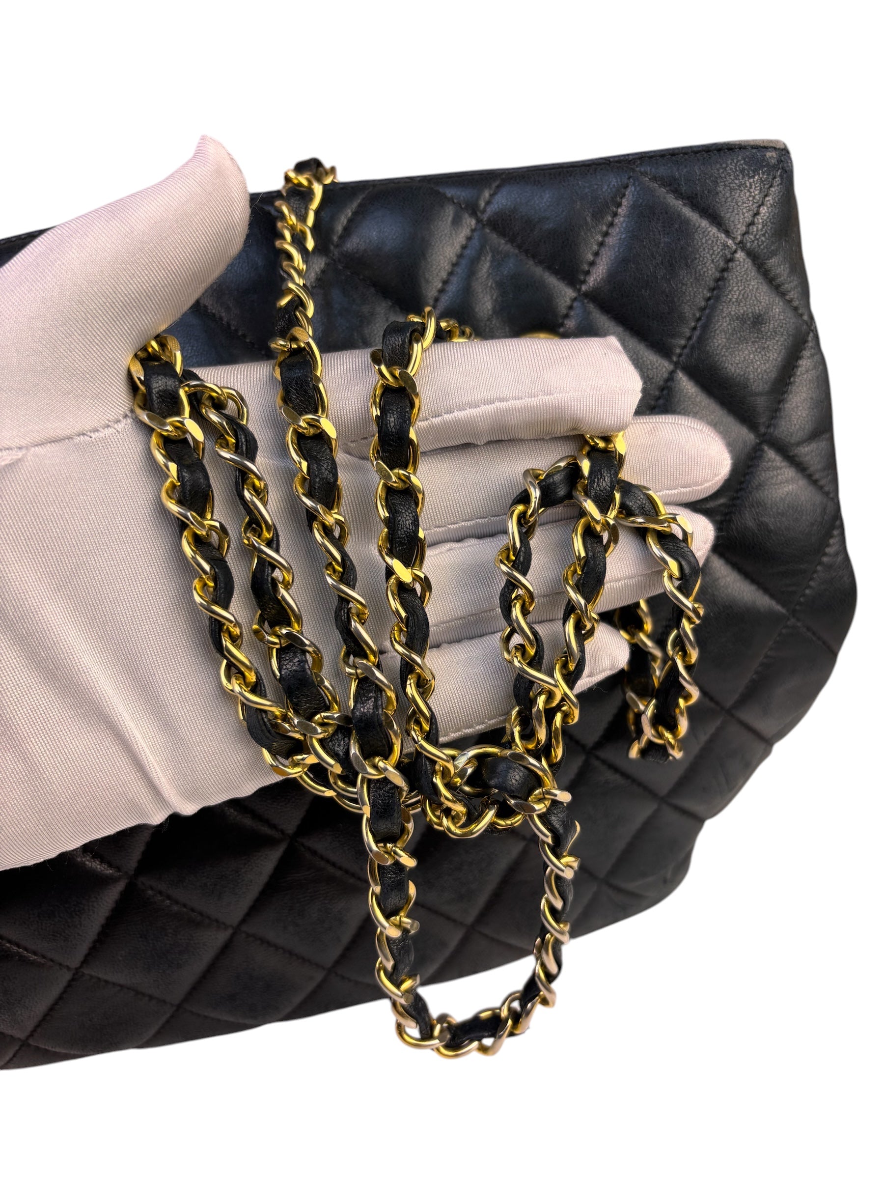 Chanel Vintage Black Quilted Lambskin Chain Shoulder Bag 1989