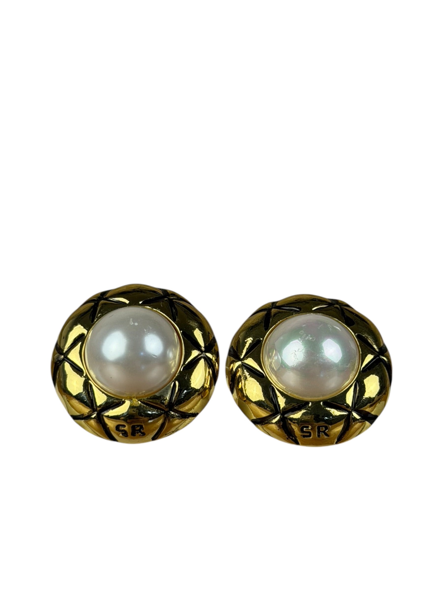 Chanel Vintage Clip On Earrings SR