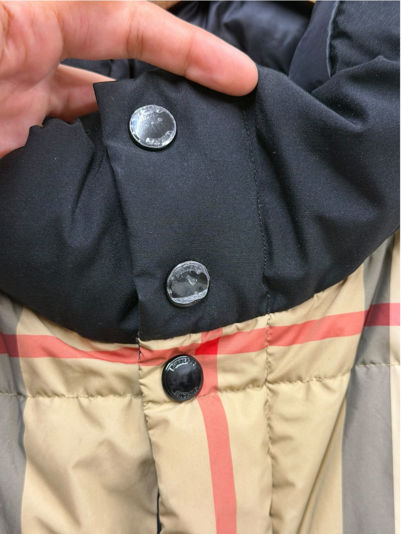 Burberry House Check Vest Kenwhick Puffer Jacket