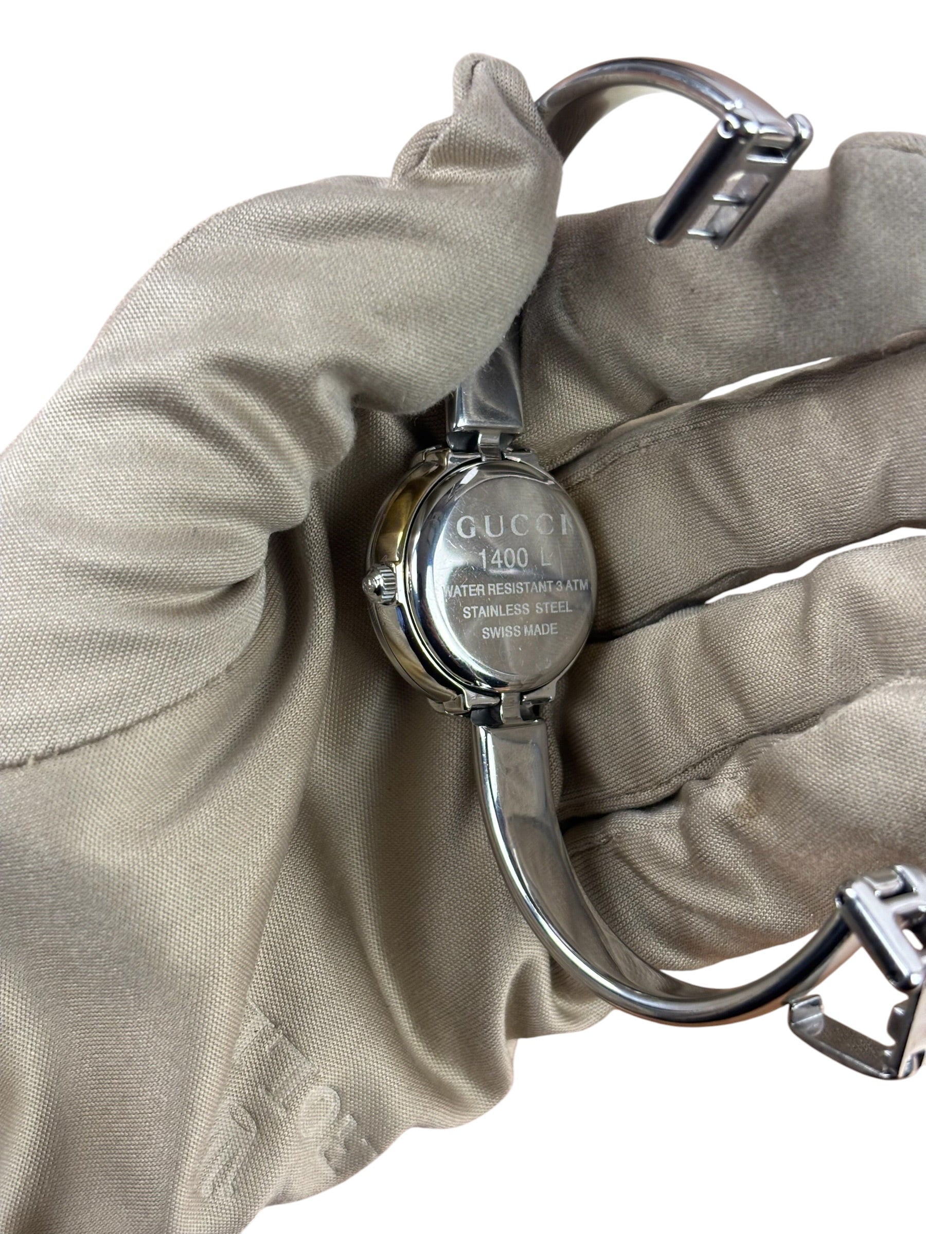 Gucci 1400L Black Dial Bangle Band