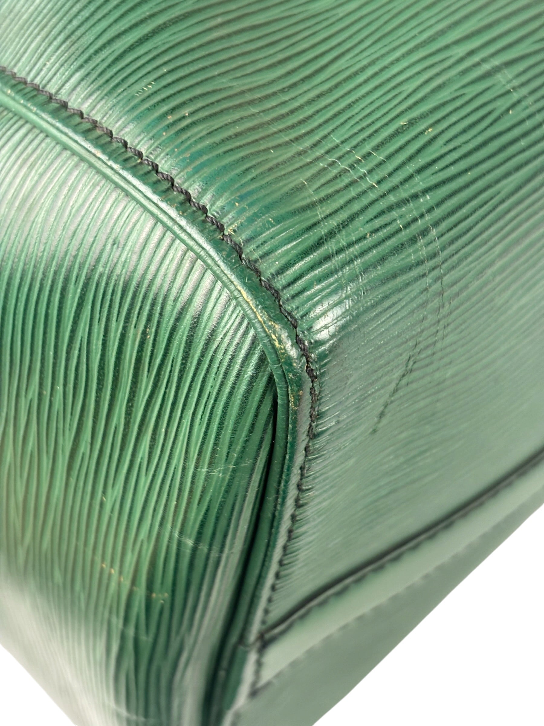 Louis Vuitton Vintage Green Epi Speedy 35