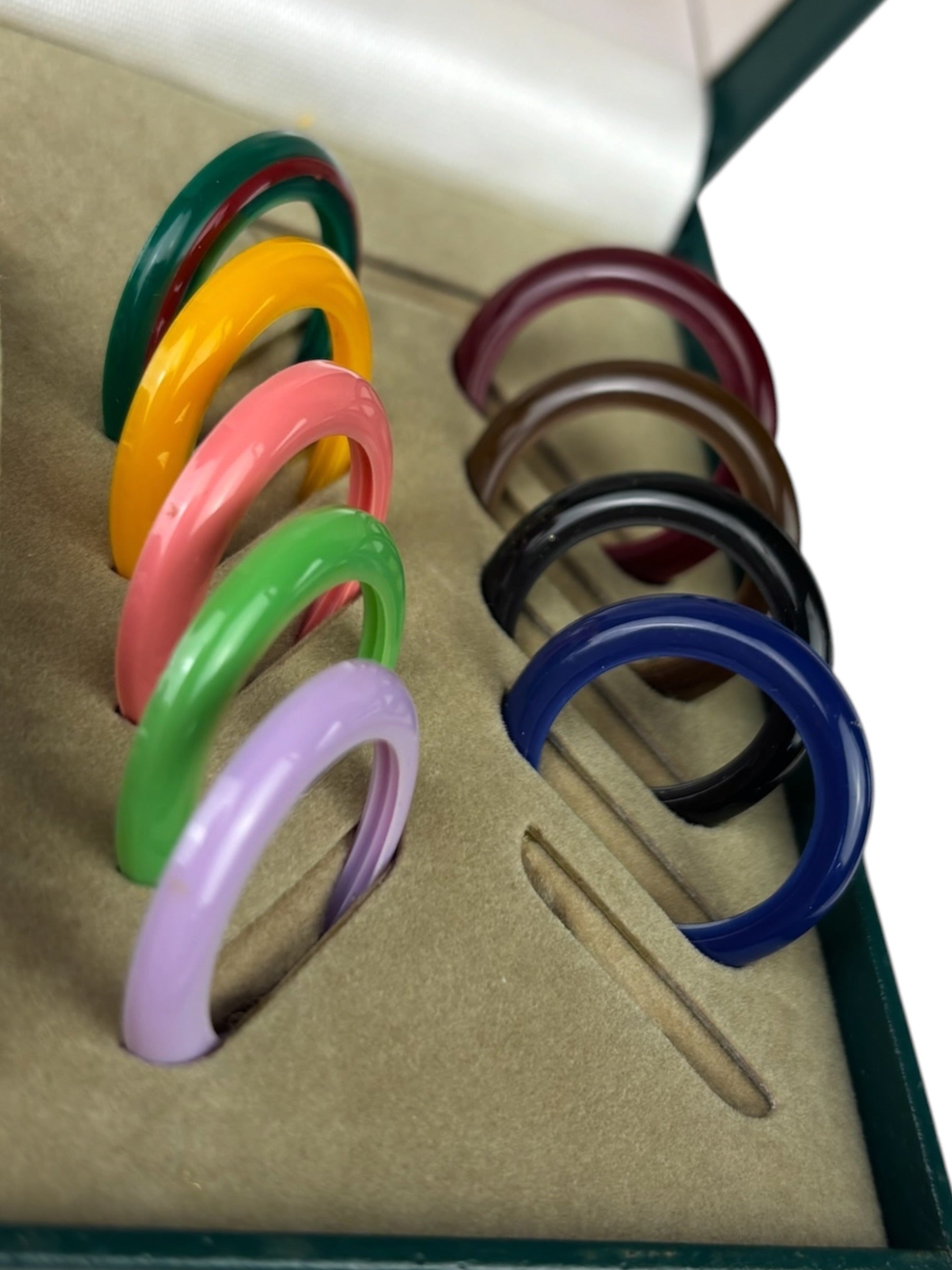 Gucci Interchangeable Bezel Watch 10 Bezels
