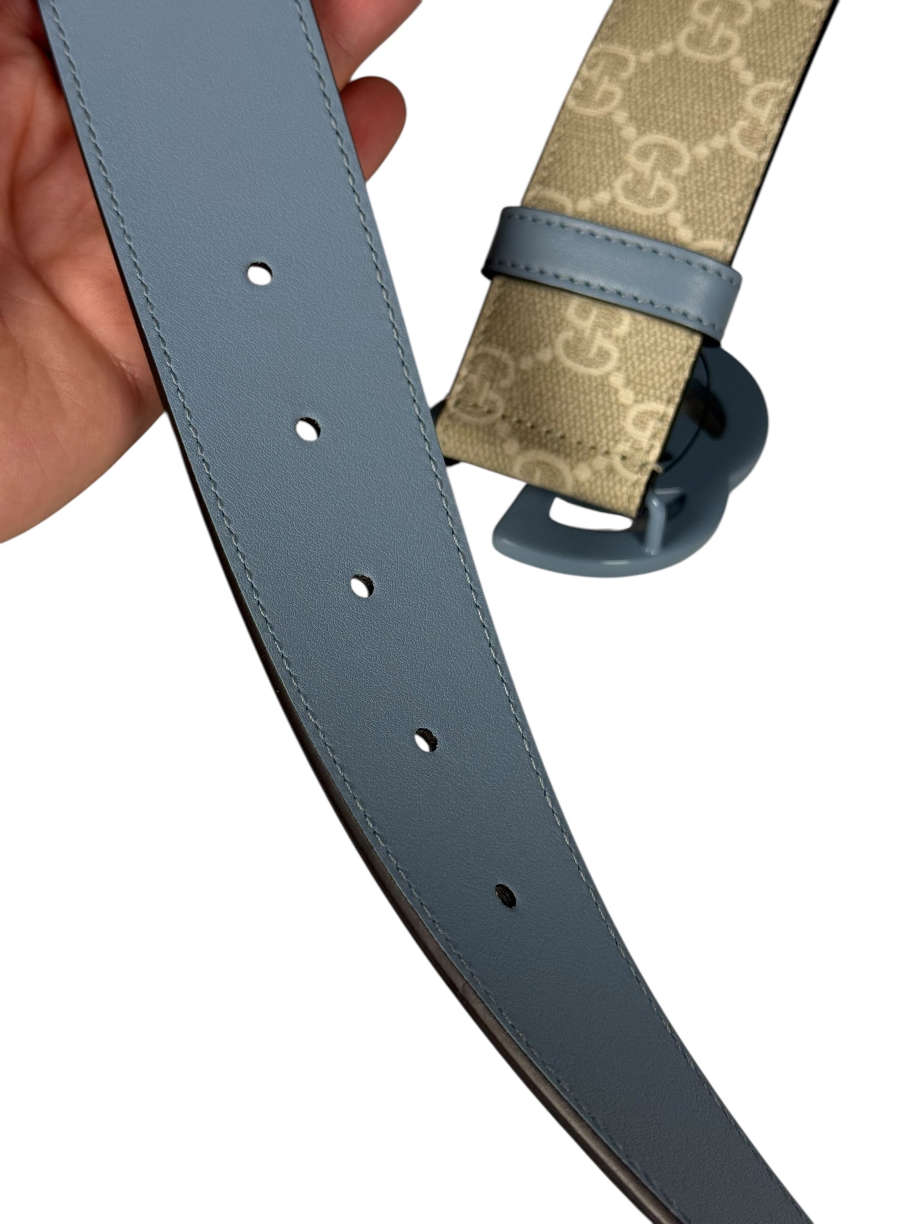 Gucci Belt GG Supreme White with Blue Buckle